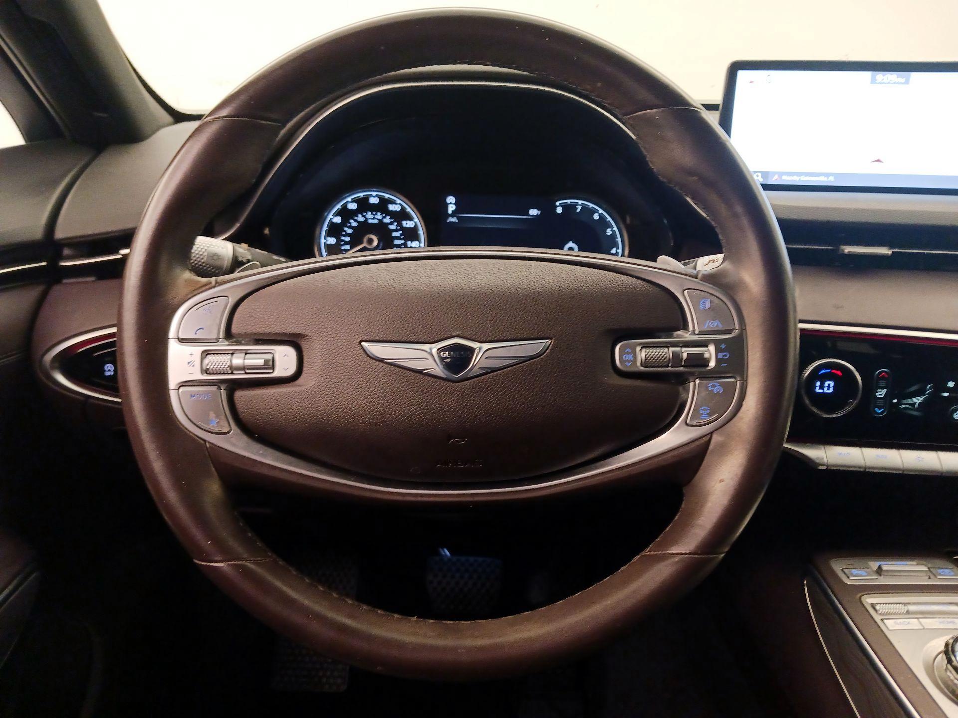 Thumbnail: 2022 Genesis GV70 - 10