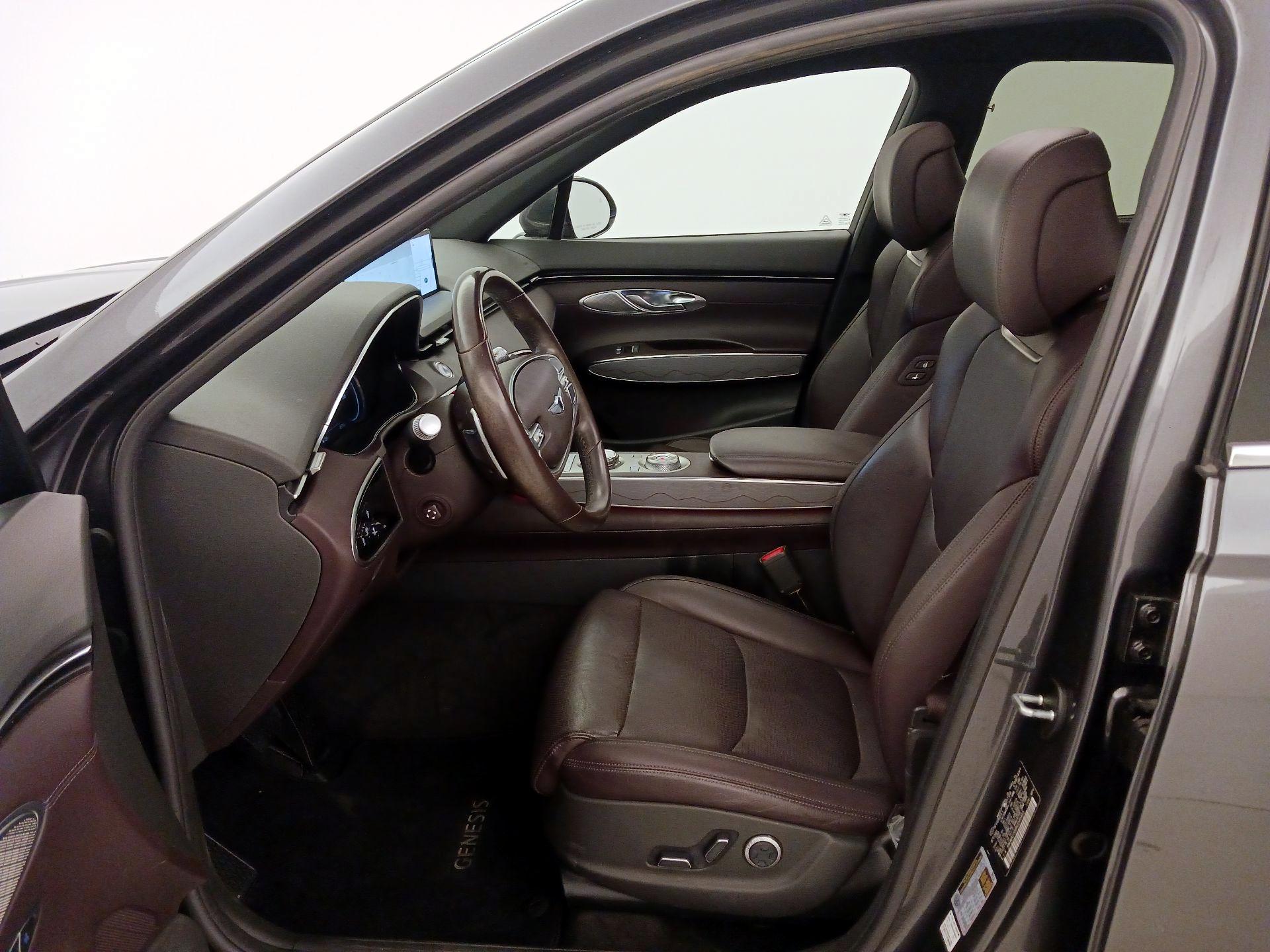 Thumbnail: 2022 Genesis GV70 - 11