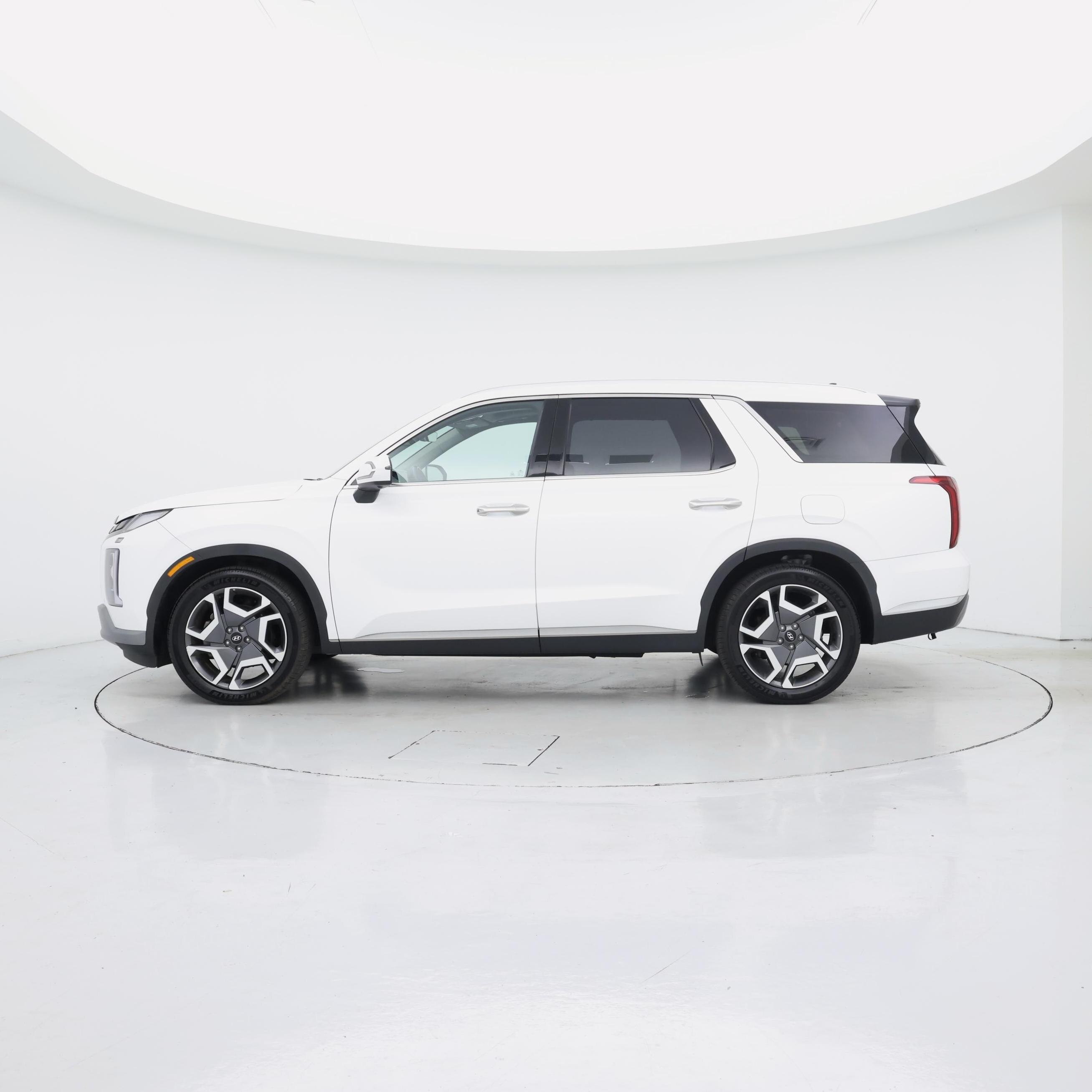 Thumbnail: 2023 Hyundai Palisade - 3