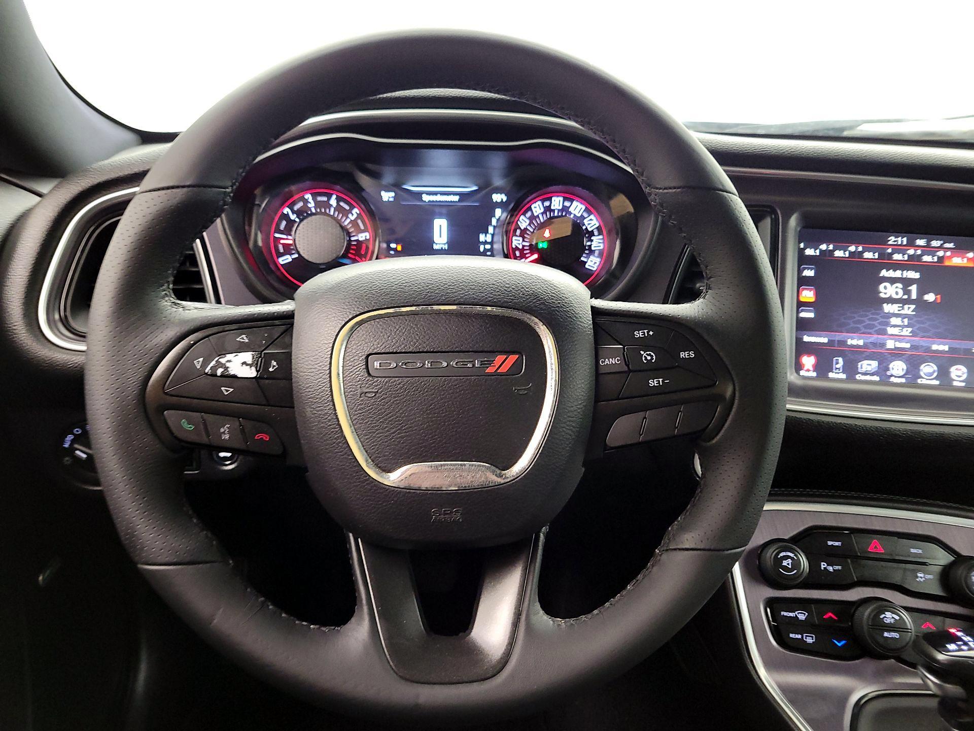 Thumbnail: 2016 Dodge Challenger - 10