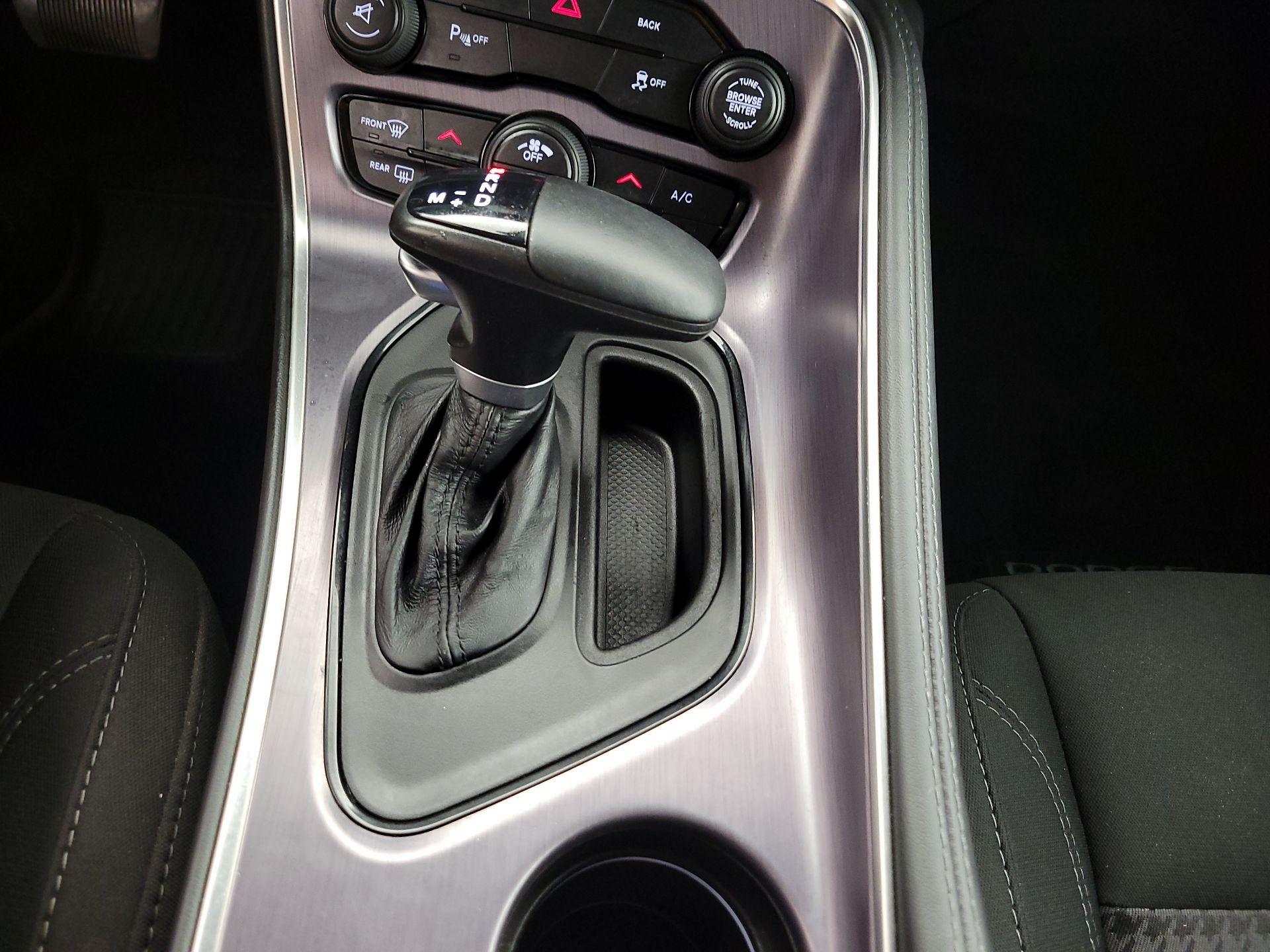 Thumbnail: 2016 Dodge Challenger - 17