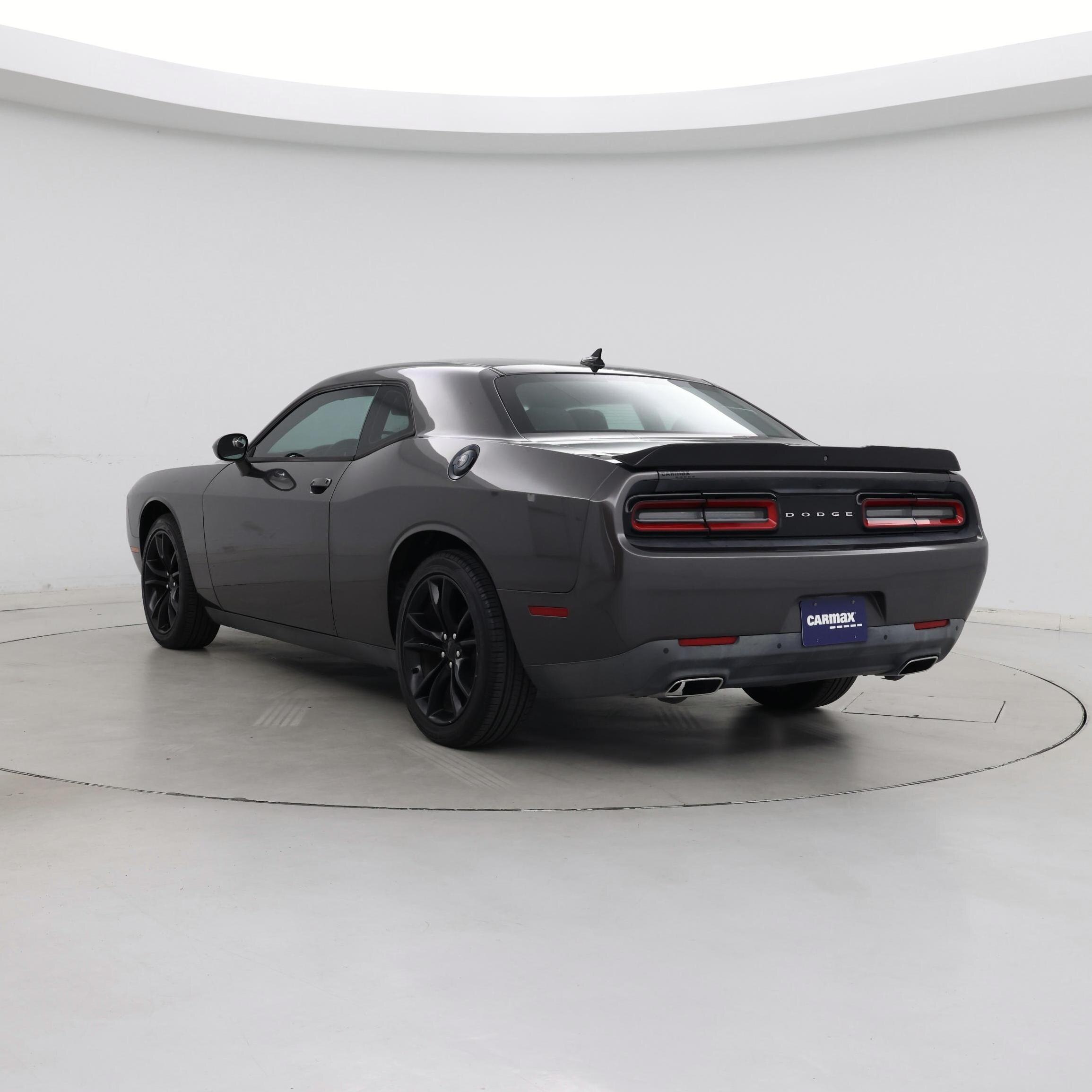 Thumbnail: 2016 Dodge Challenger - 2