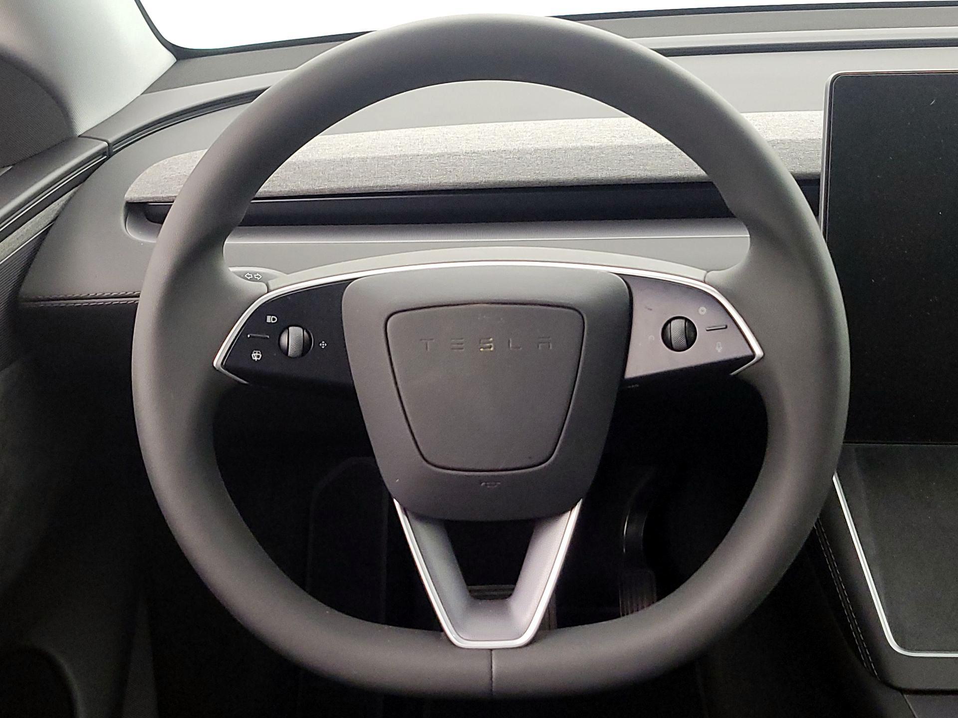 Thumbnail: 2026 Tesla Model Y - 10