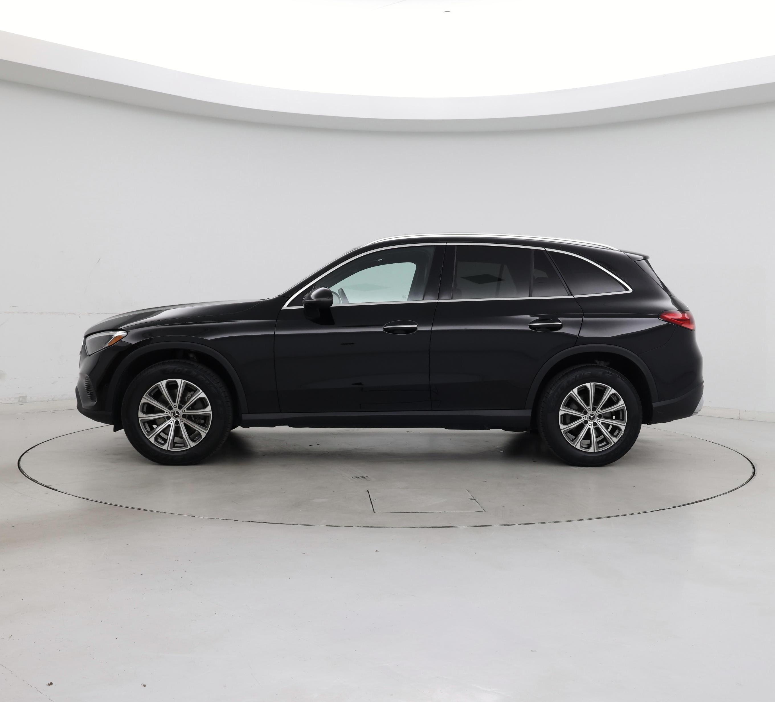 Thumbnail: 2024 Mercedes-Benz GLC - 3