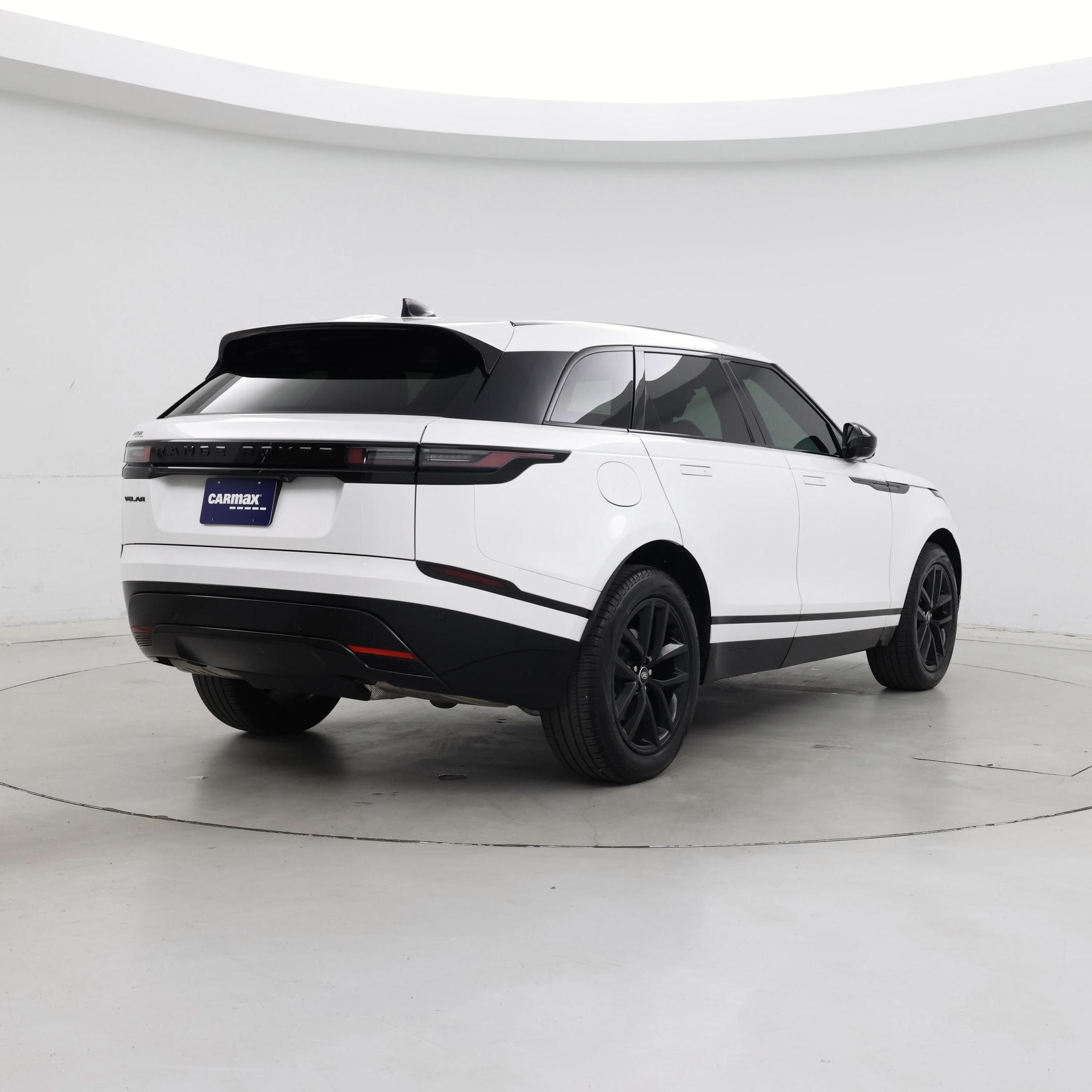 Thumbnail: 2025 Land Rover Range Rover Velar - 8