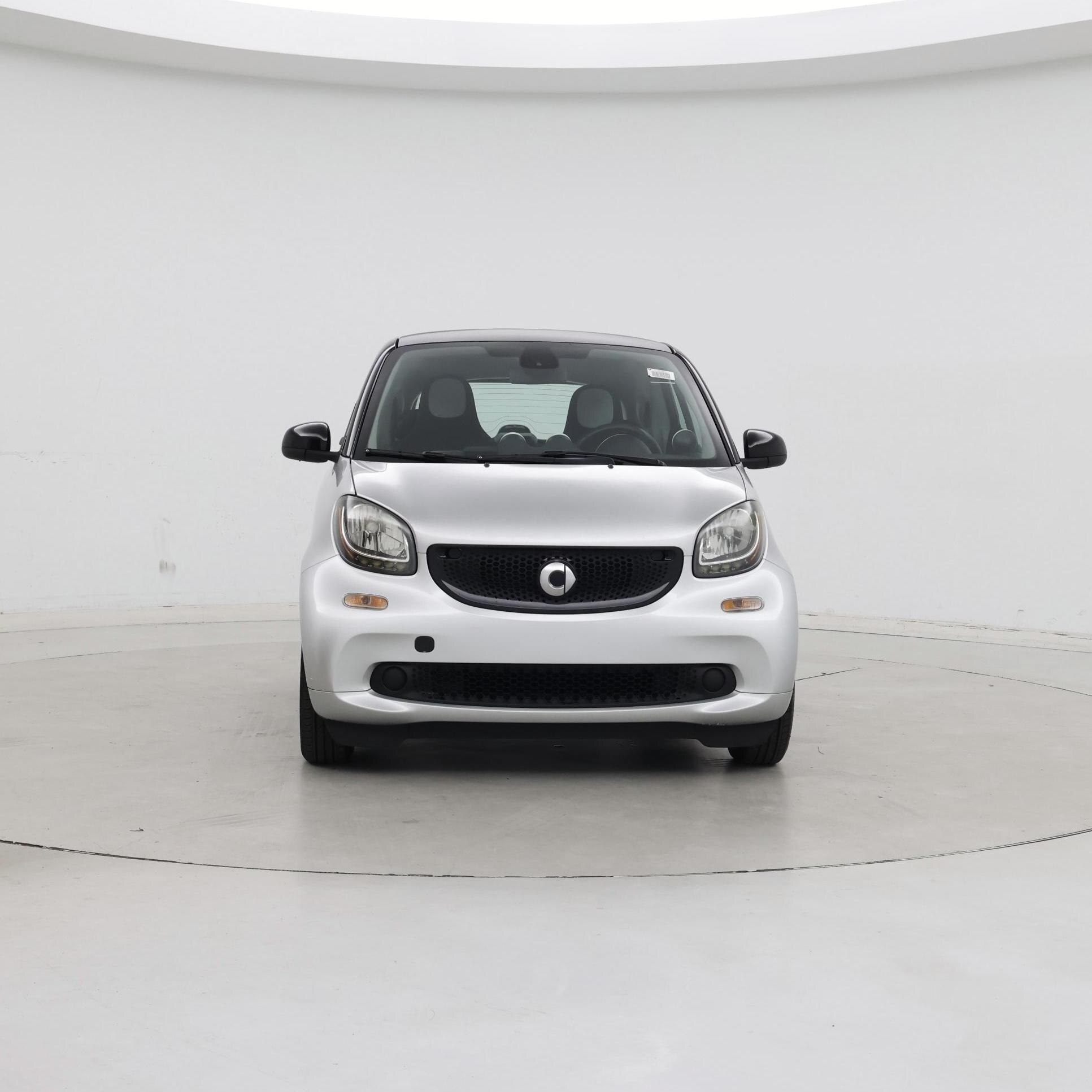 Thumbnail: 2016 smart fortwo - 5
