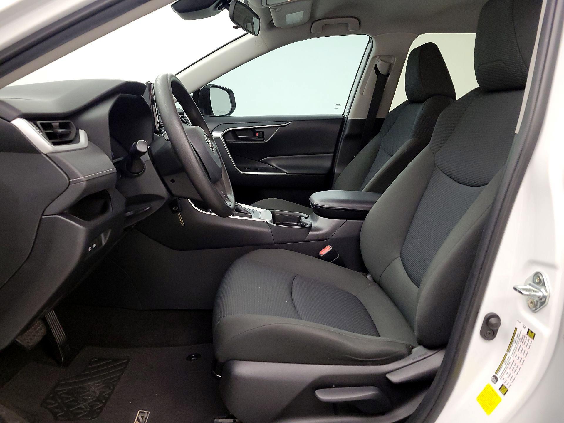 Thumbnail: 2021 Toyota RAV4 - 11