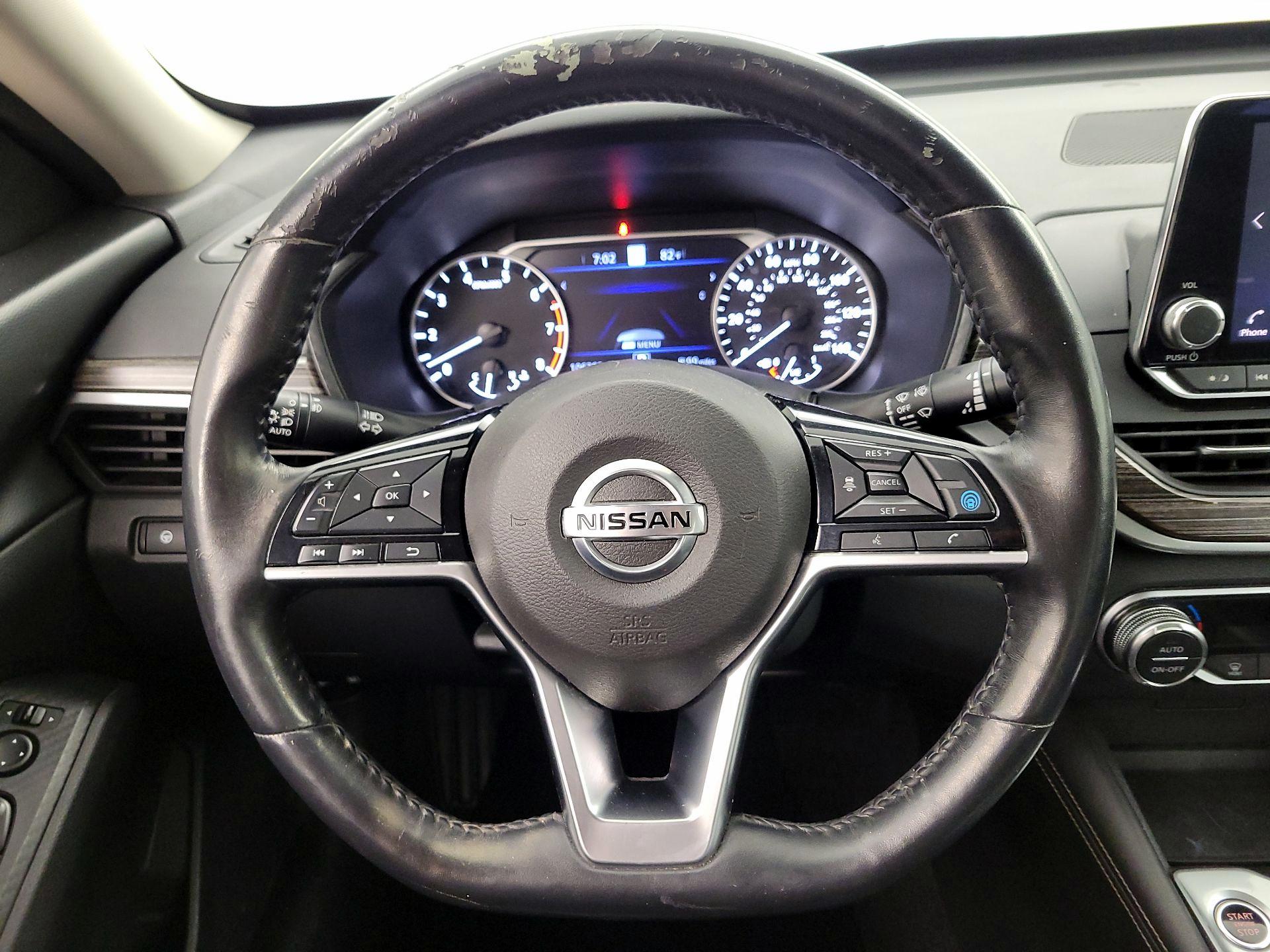 Thumbnail: 2019 Nissan Altima - 10