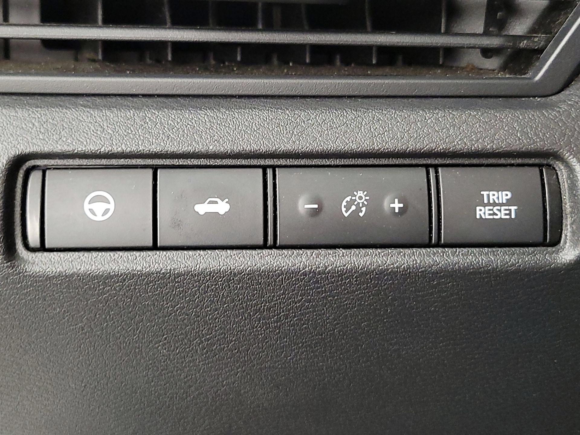 Thumbnail: 2019 Nissan Altima - 13