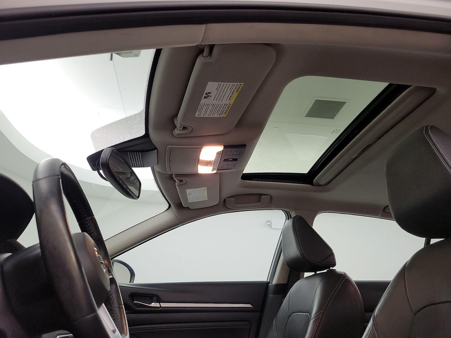 Thumbnail: 2019 Nissan Altima - 20