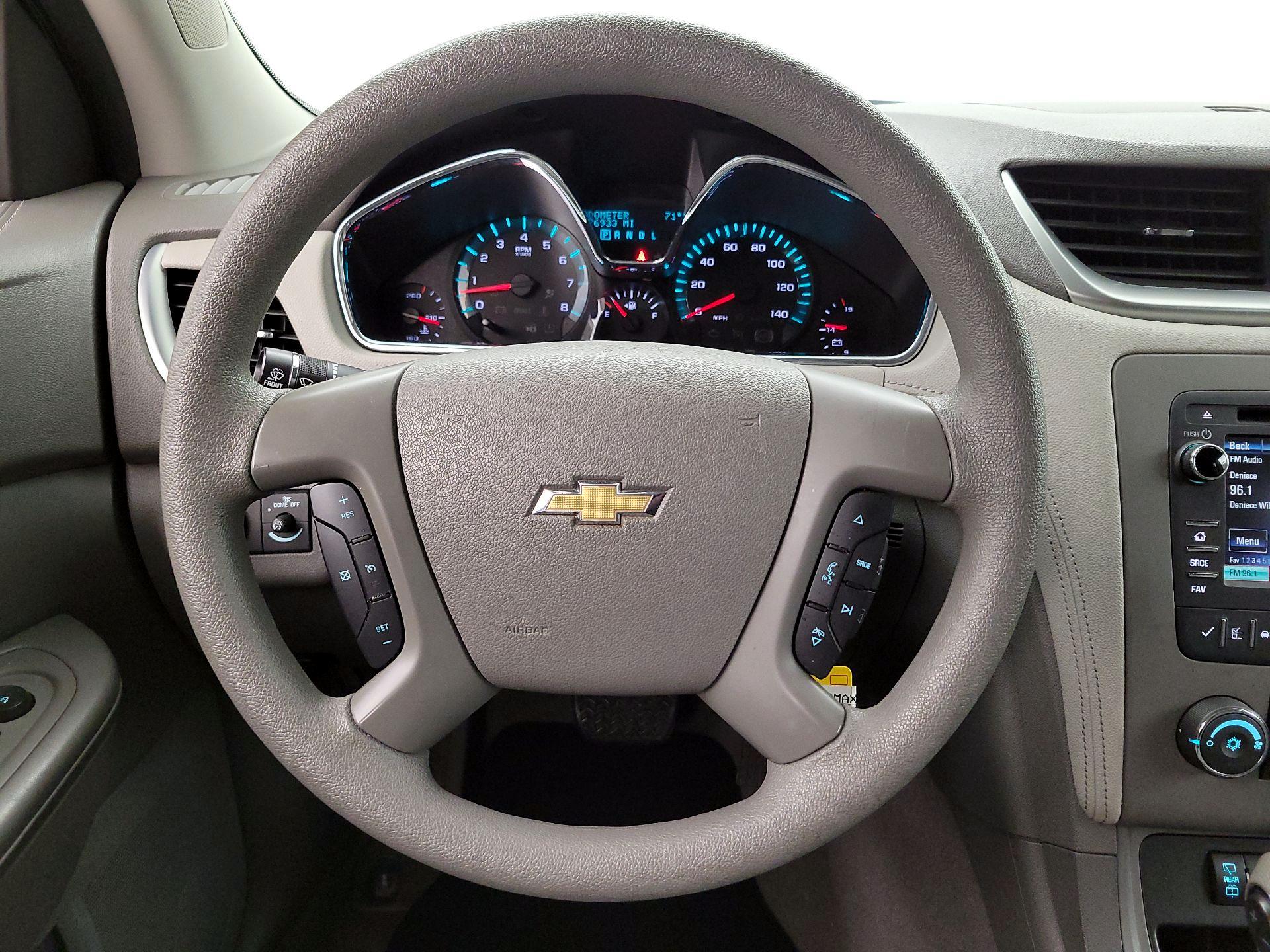 Thumbnail: 2016 Chevrolet Traverse - 10