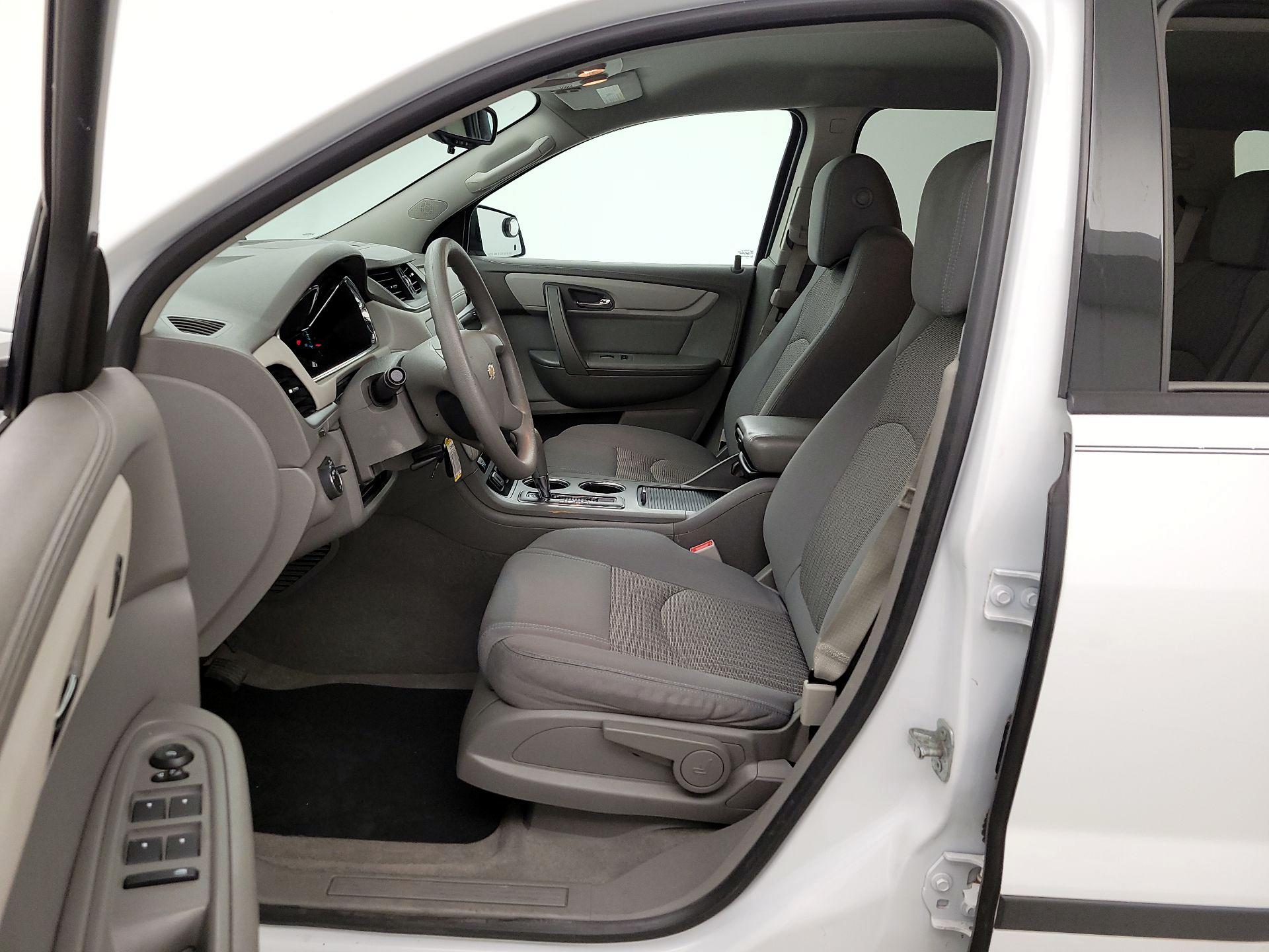 Thumbnail: 2016 Chevrolet Traverse - 11