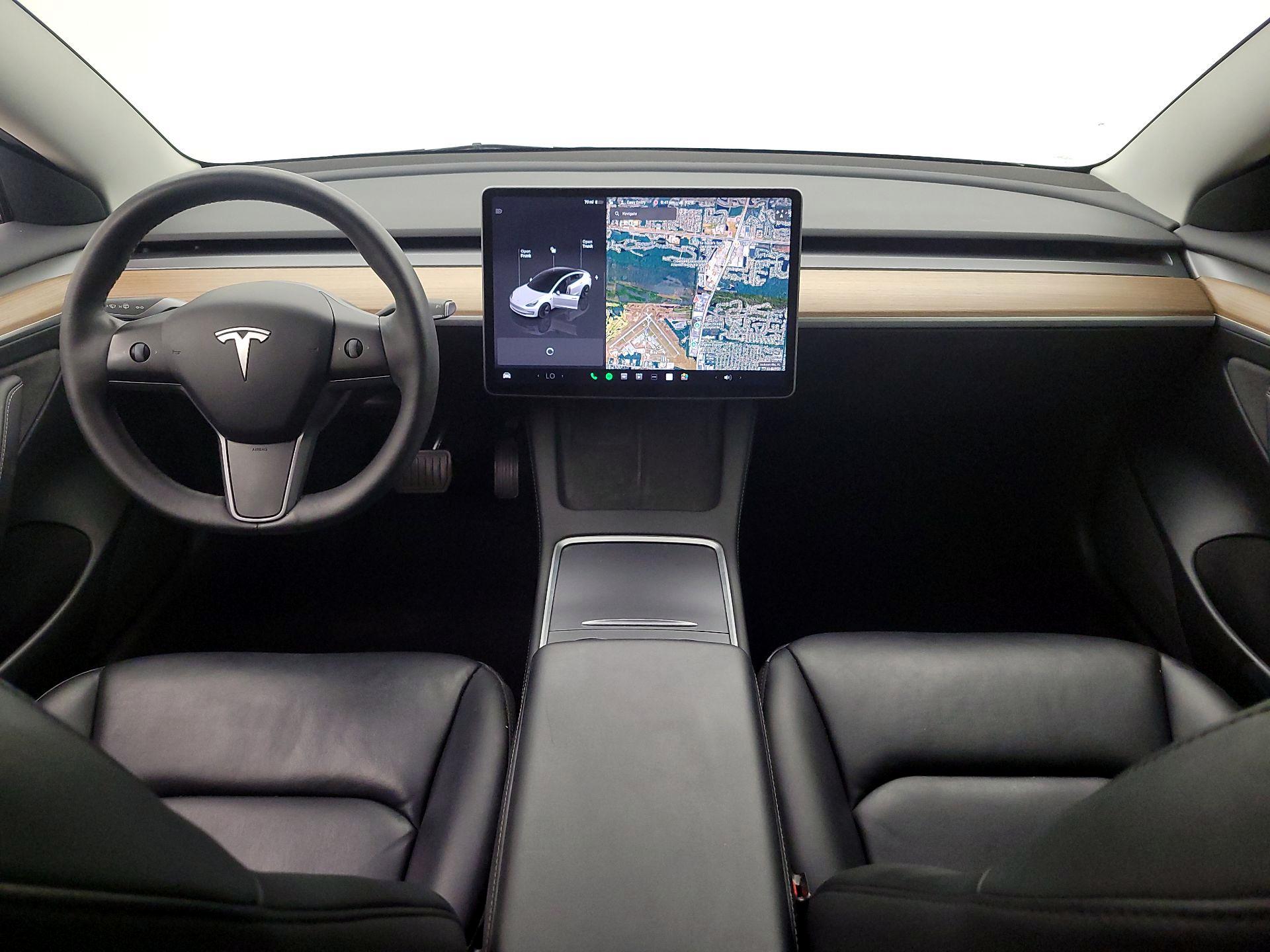 Thumbnail: 2023 Tesla Model 3 - 9