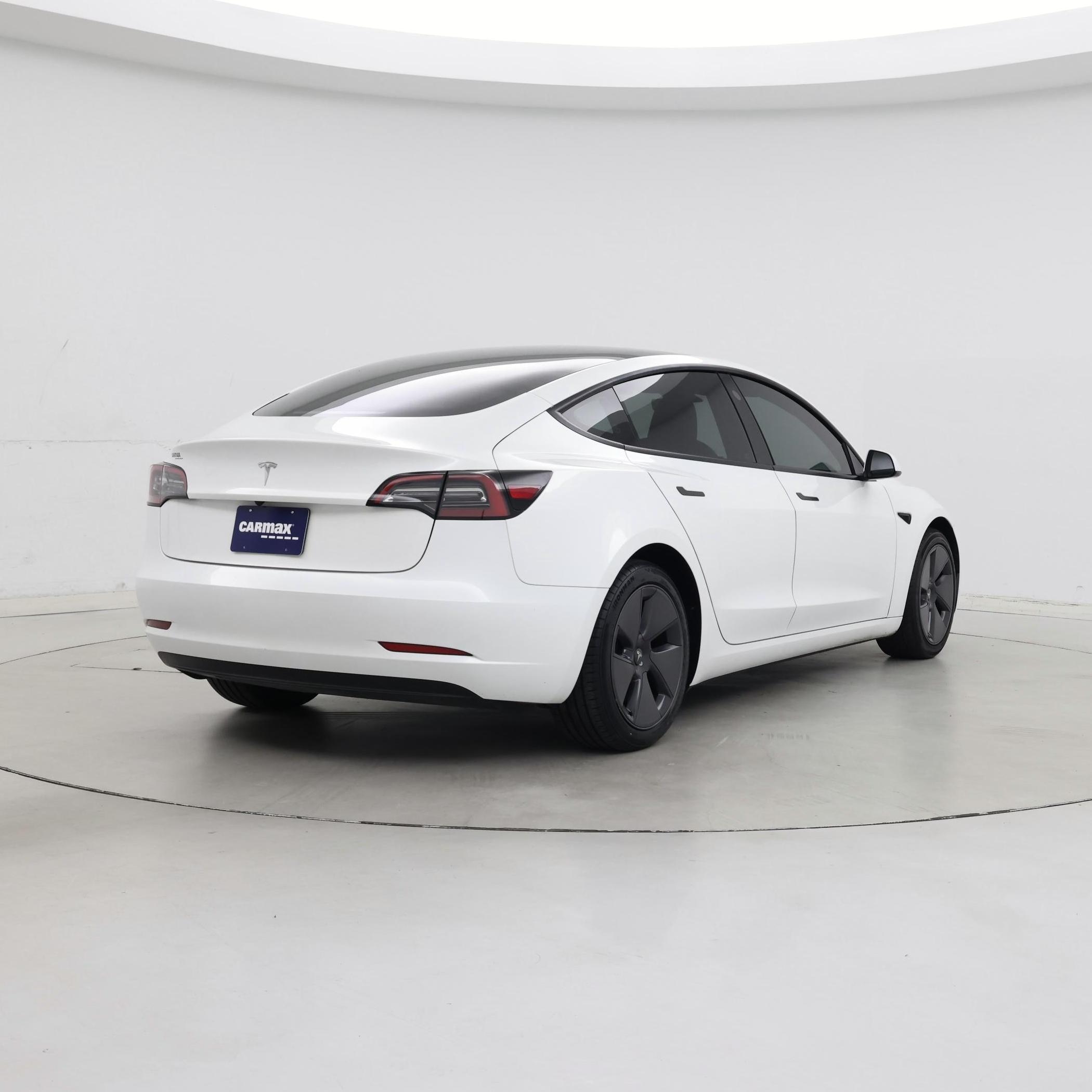 Thumbnail: 2023 Tesla Model 3 - 8