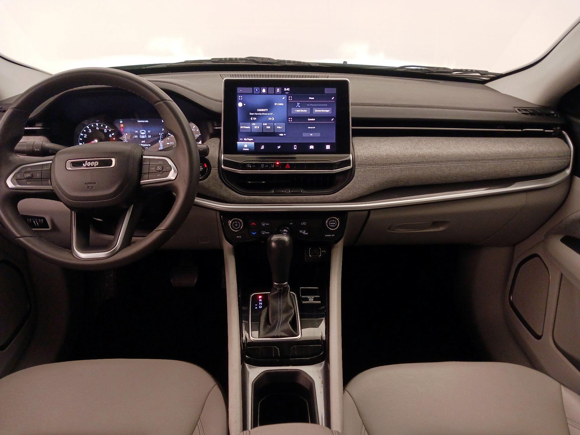 Thumbnail: 2022 Jeep Compass - 9