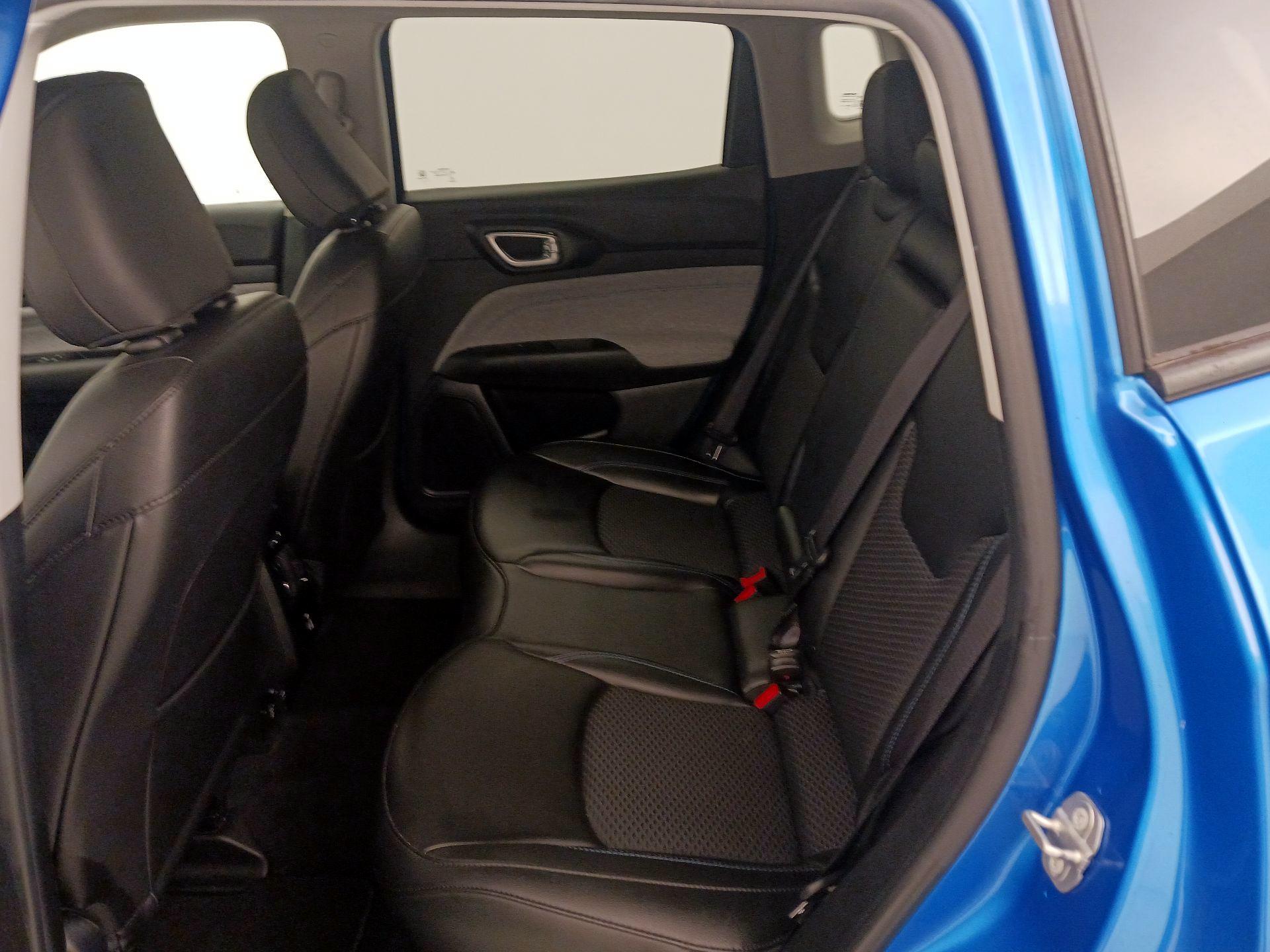 Thumbnail: 2022 Jeep Compass - 19