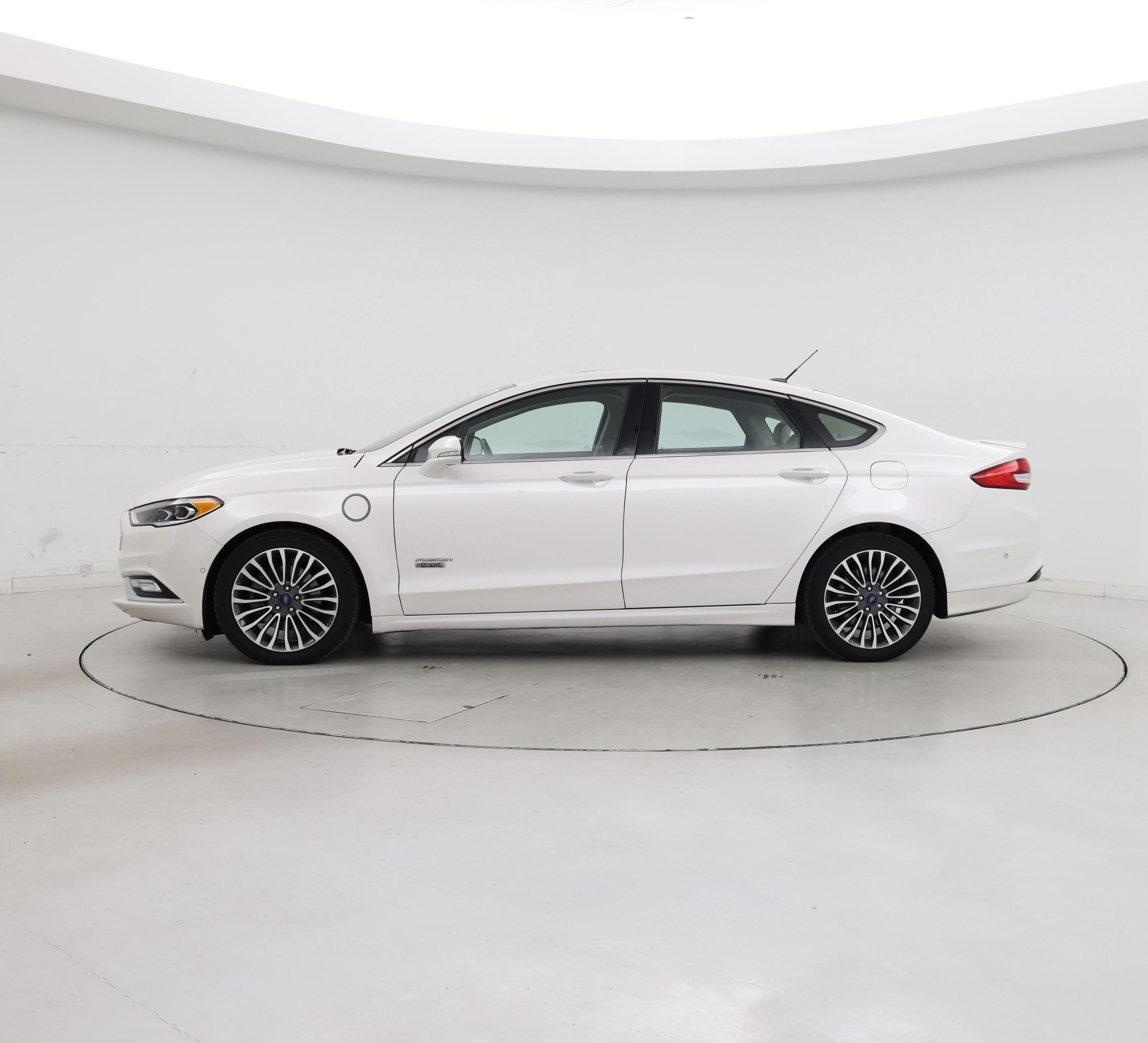 Thumbnail: 2017 Ford Fusion - 3