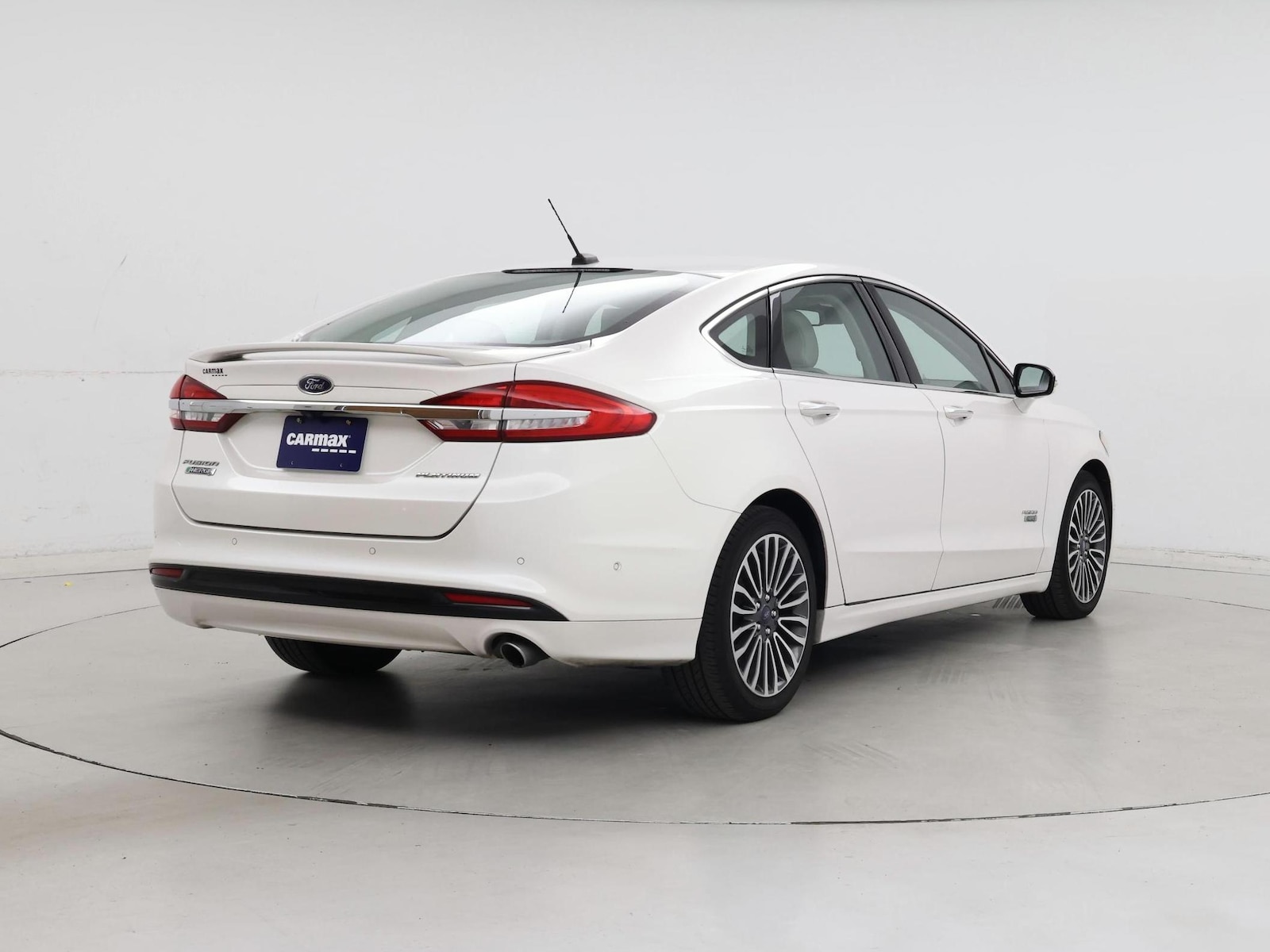 2017 Ford Fusion Energi Platinum - Photo 9