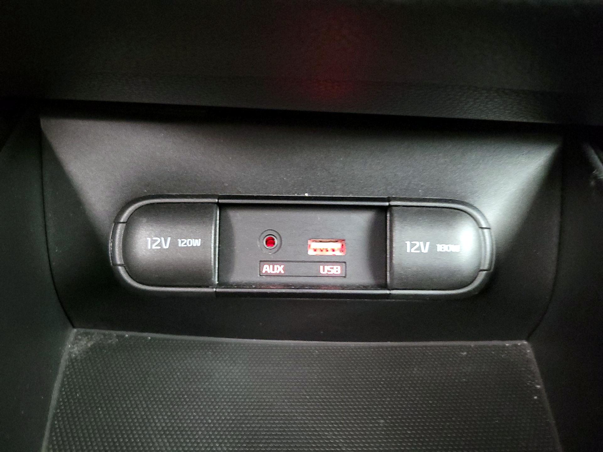 Thumbnail: 2016 Kia Soul - 18