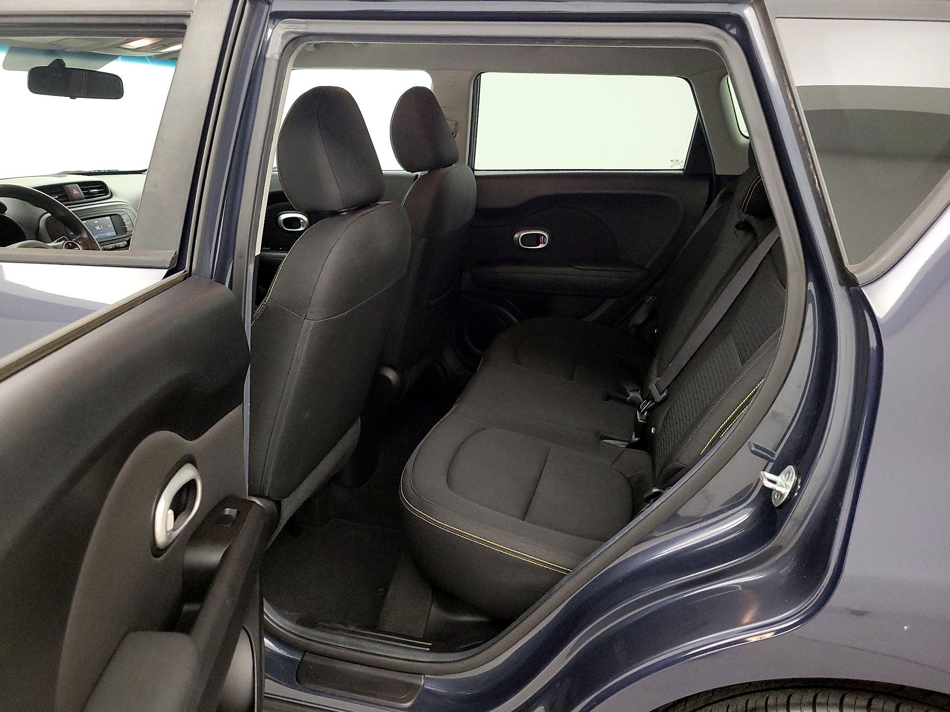 Thumbnail: 2016 Kia Soul - 19