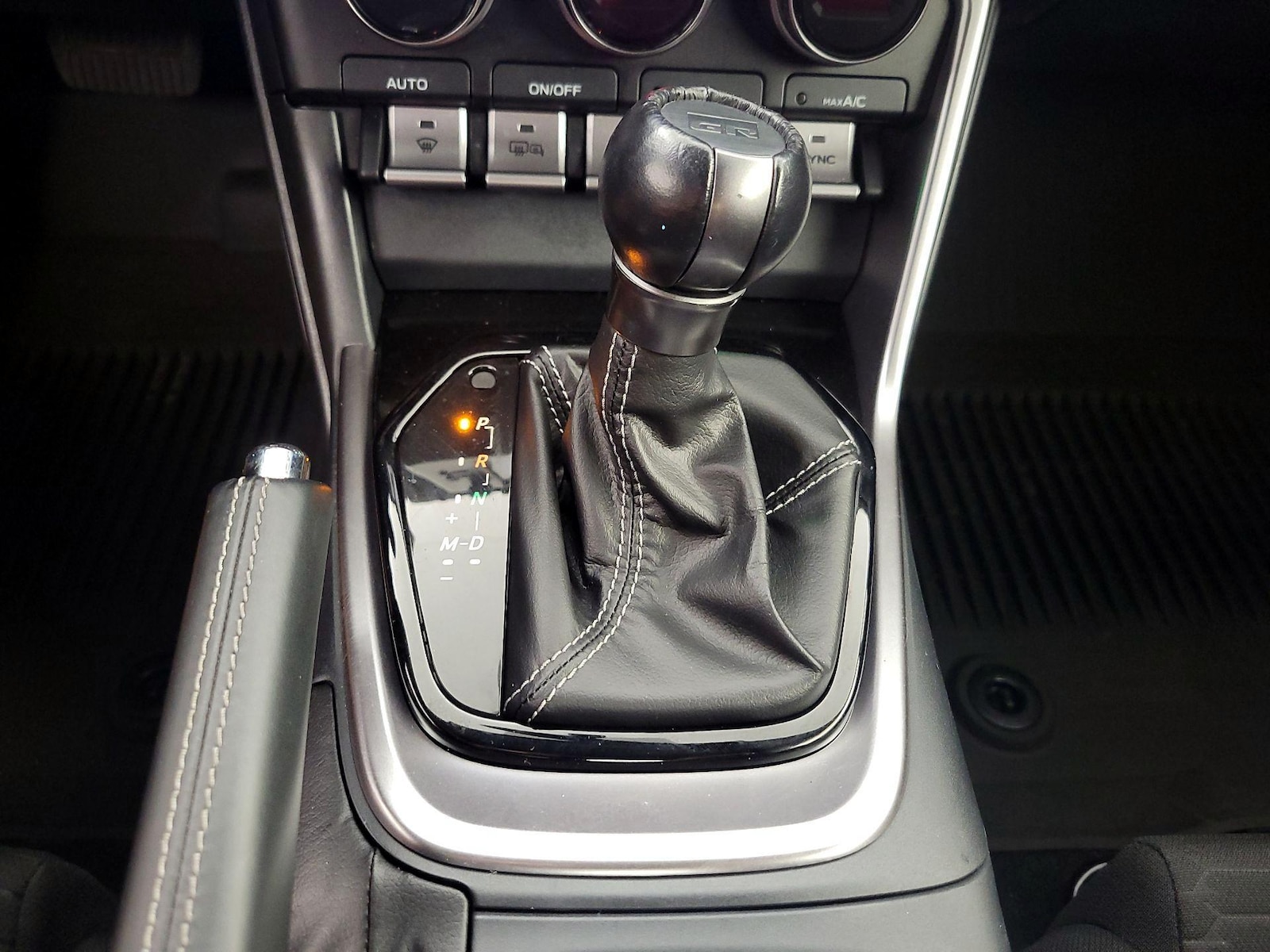 2022 Toyota GR86 Base - Photo 18