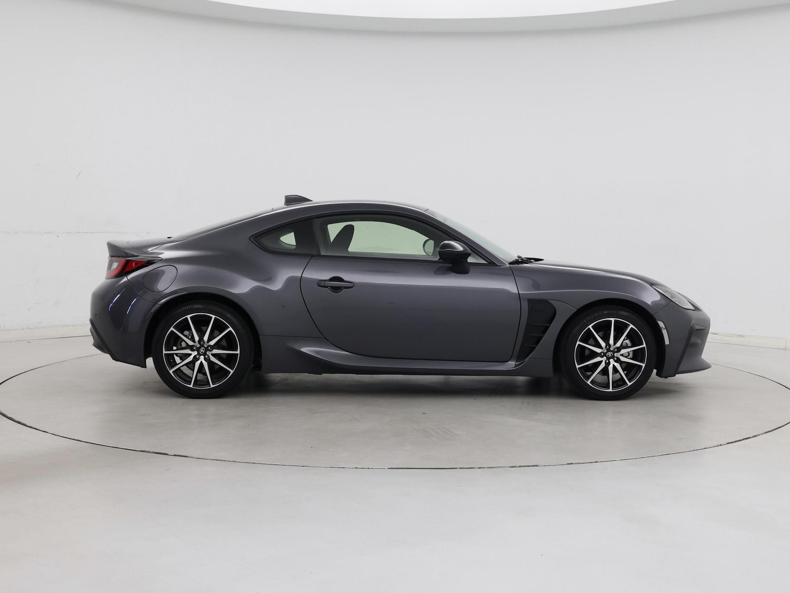 2022 Toyota GR86 Base - Photo 8