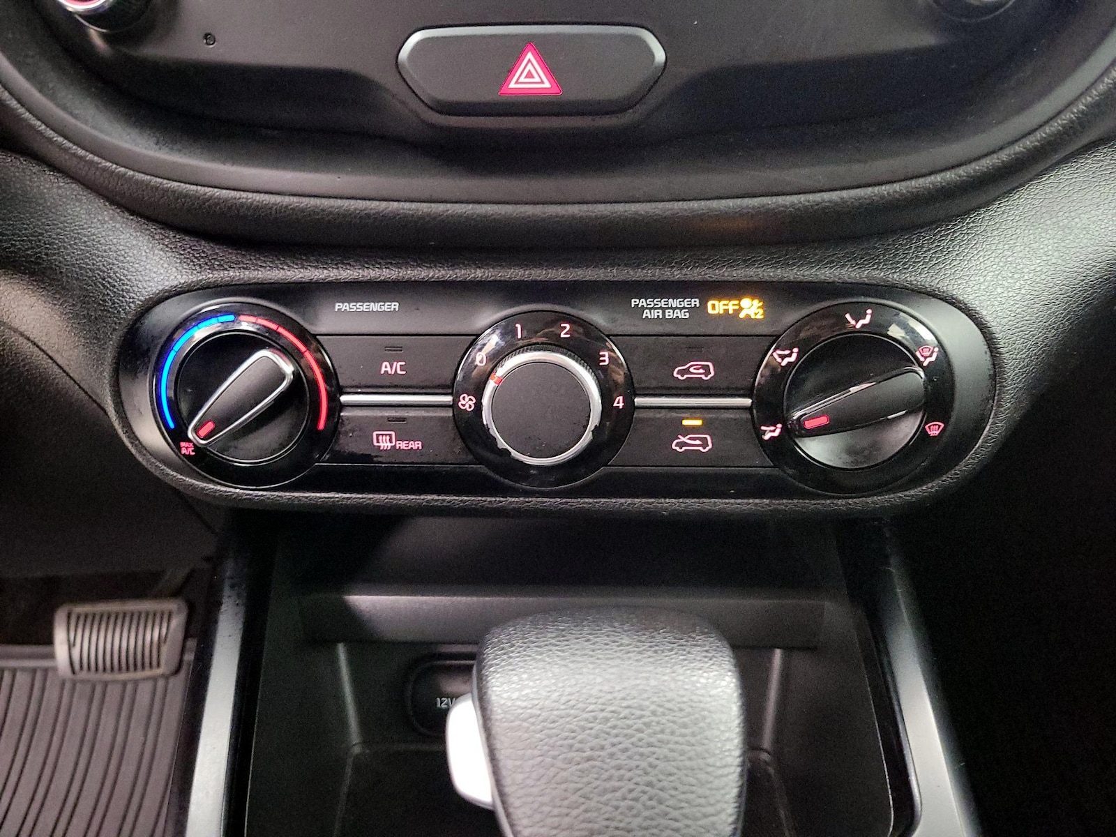 2021 Kia Soul S - Photo 17
