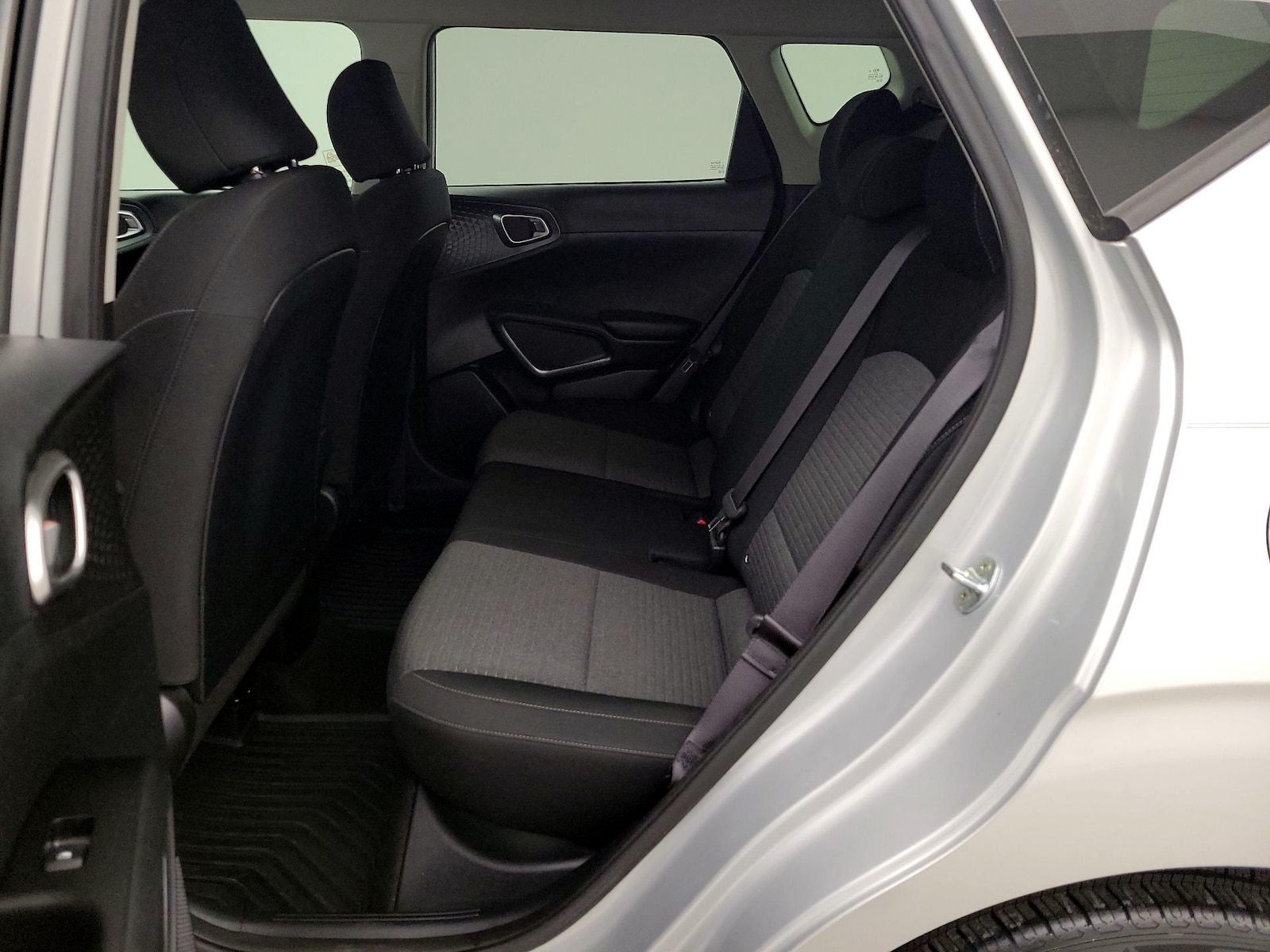 2021 Kia Soul S - Photo 20