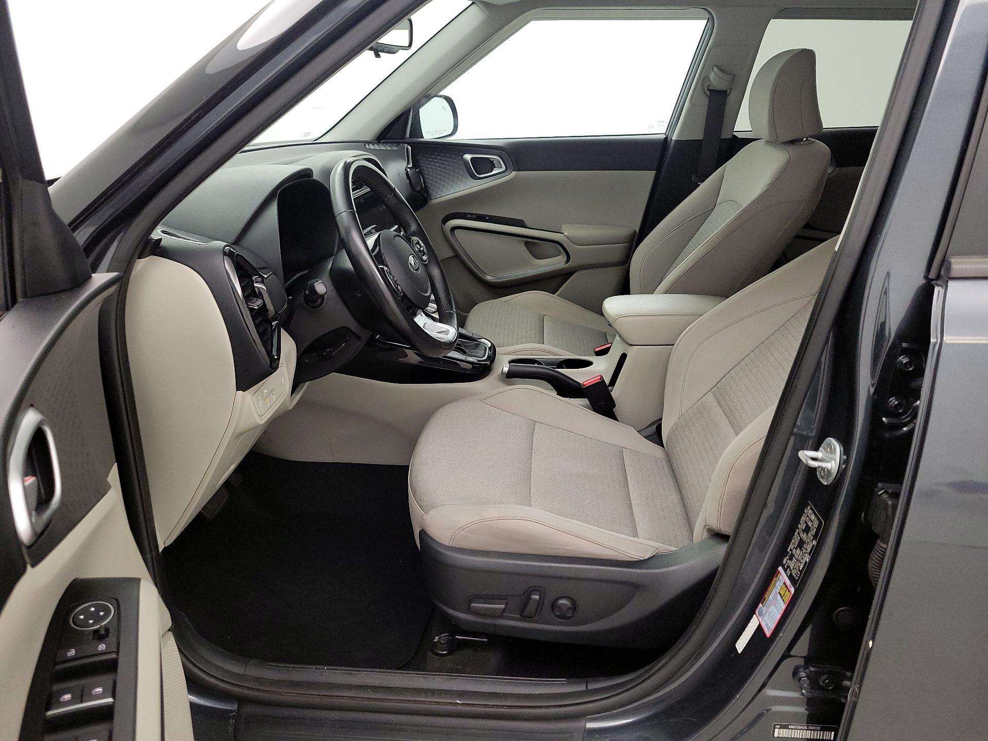 Thumbnail: 2020 Kia Soul - 11