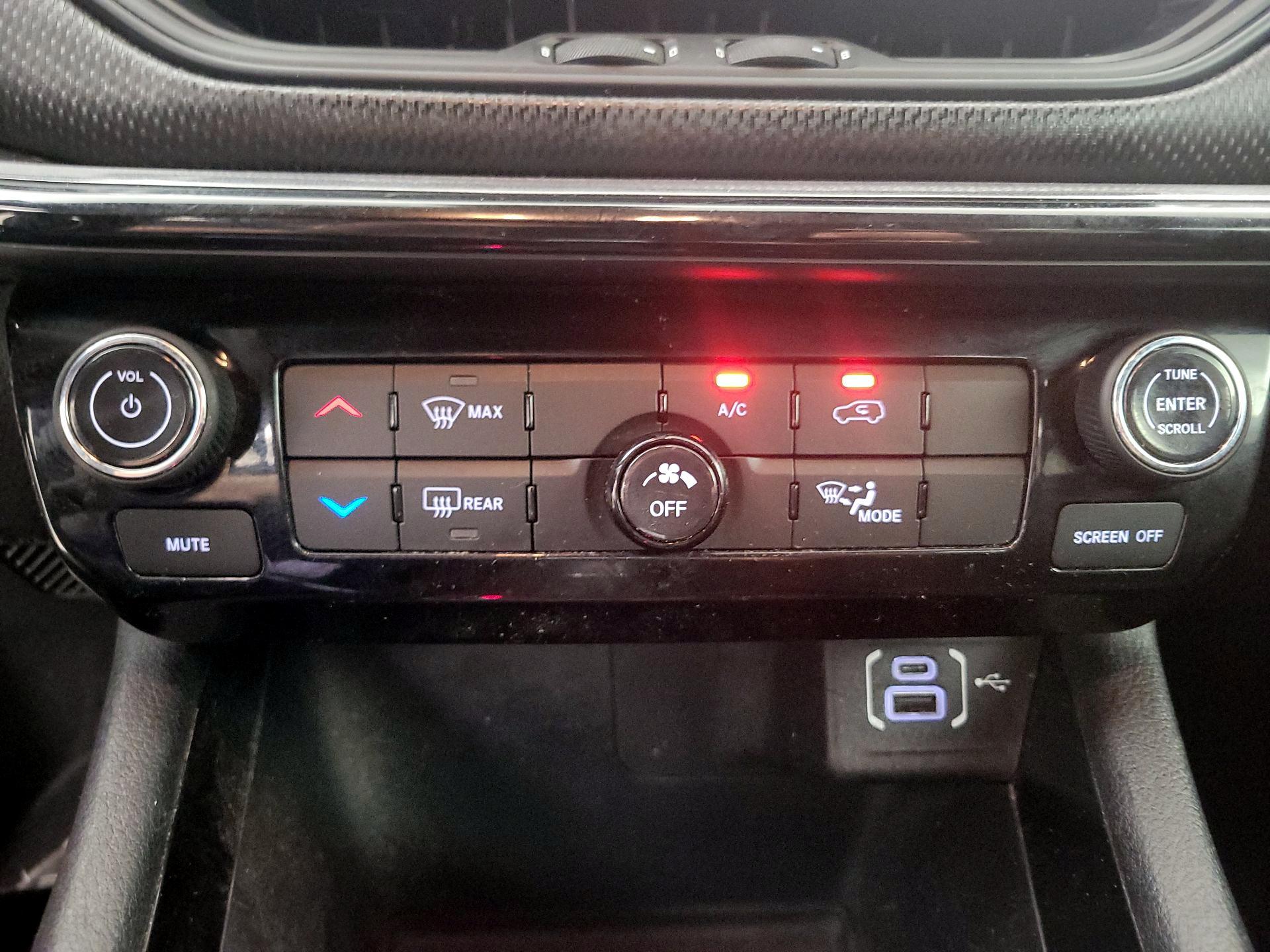 Thumbnail: 2022 Jeep Compass - 16