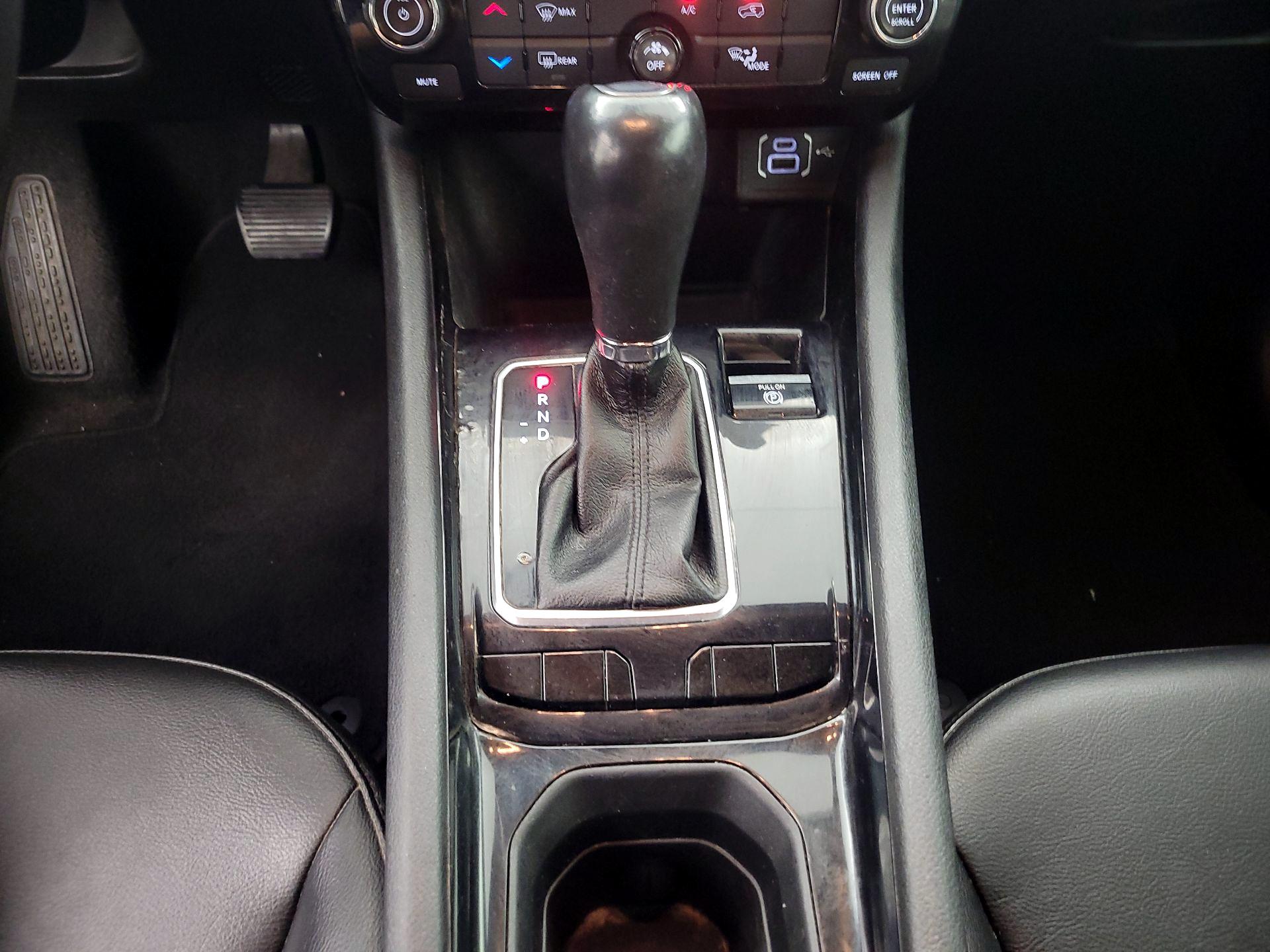 Thumbnail: 2022 Jeep Compass - 17