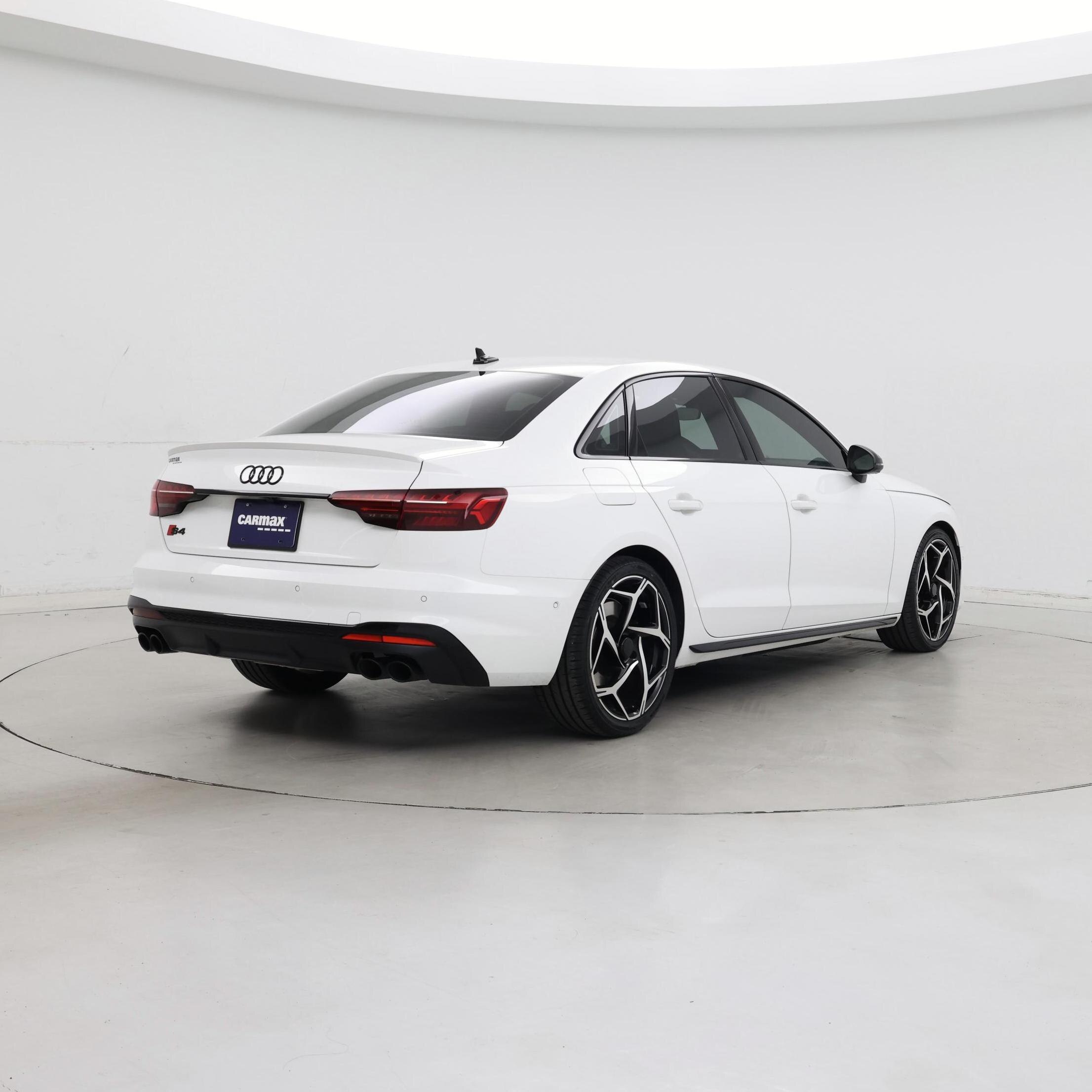 Thumbnail: 2023 Audi S4 - 8