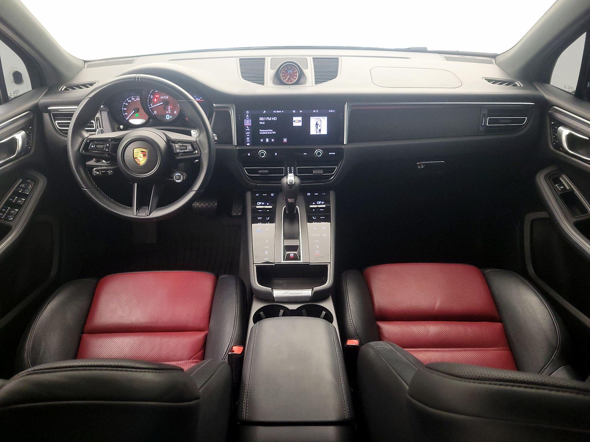 Thumbnail: 2023 Porsche Macan - 9