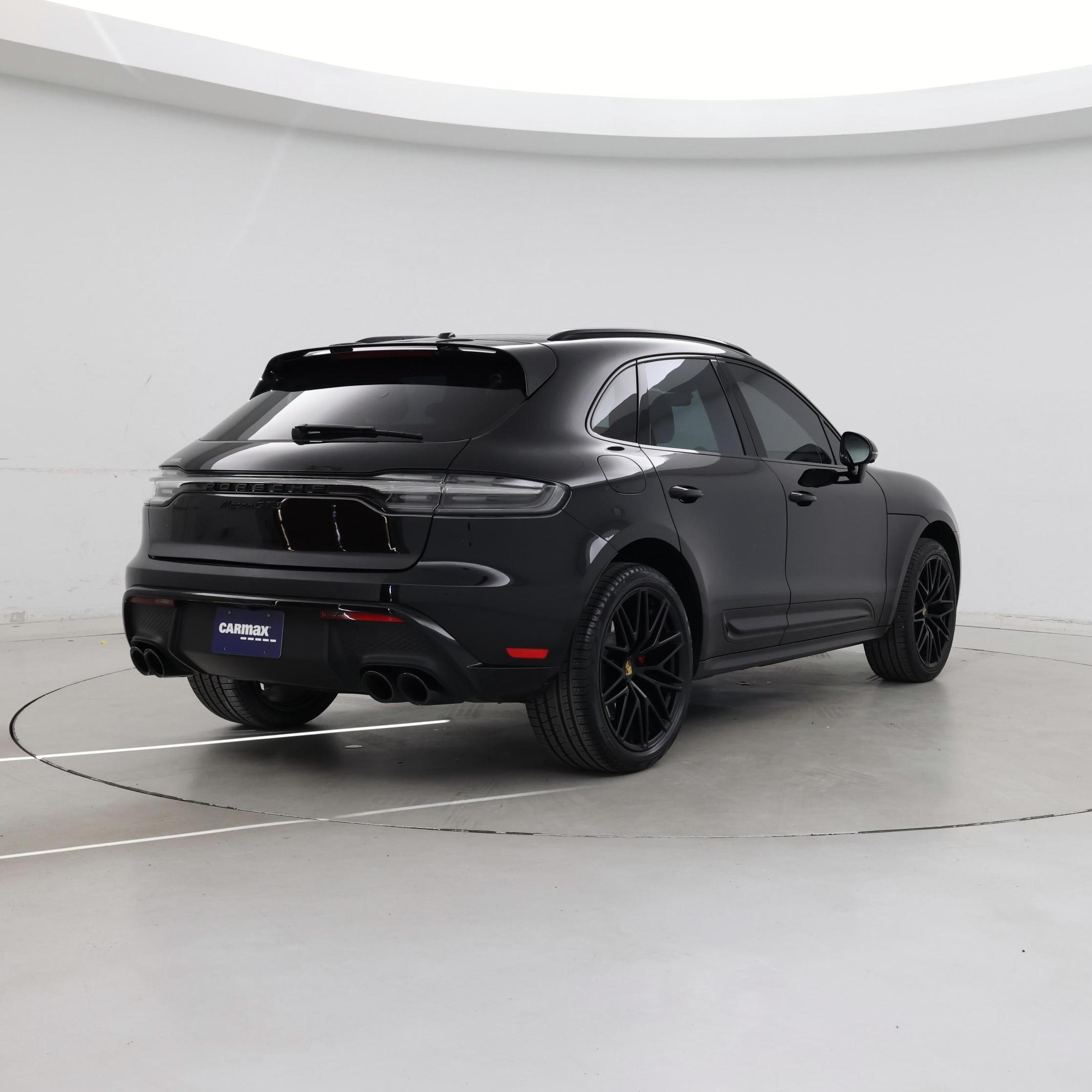 Thumbnail: 2023 Porsche Macan - 8