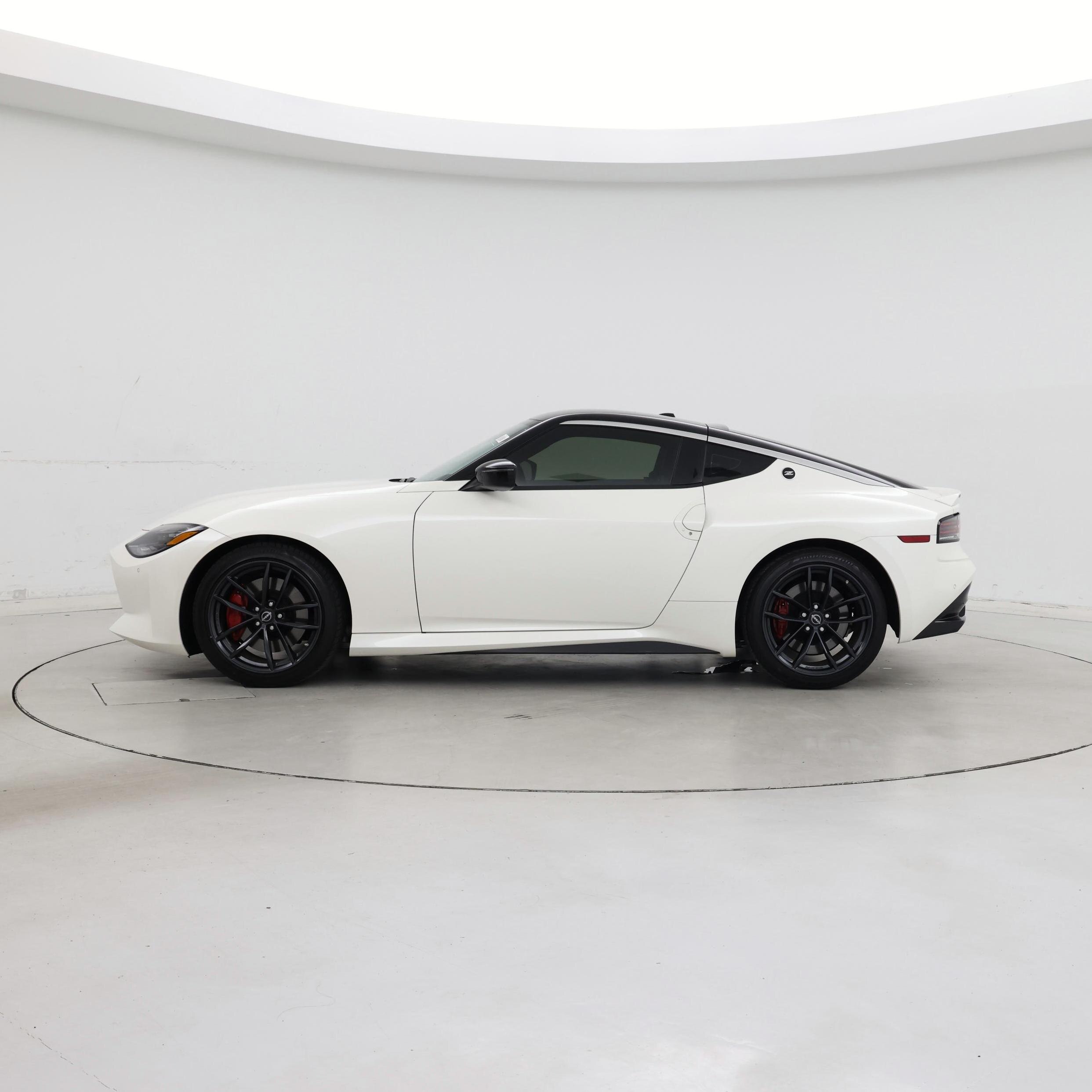Thumbnail: 2025 Nissan Z - 3