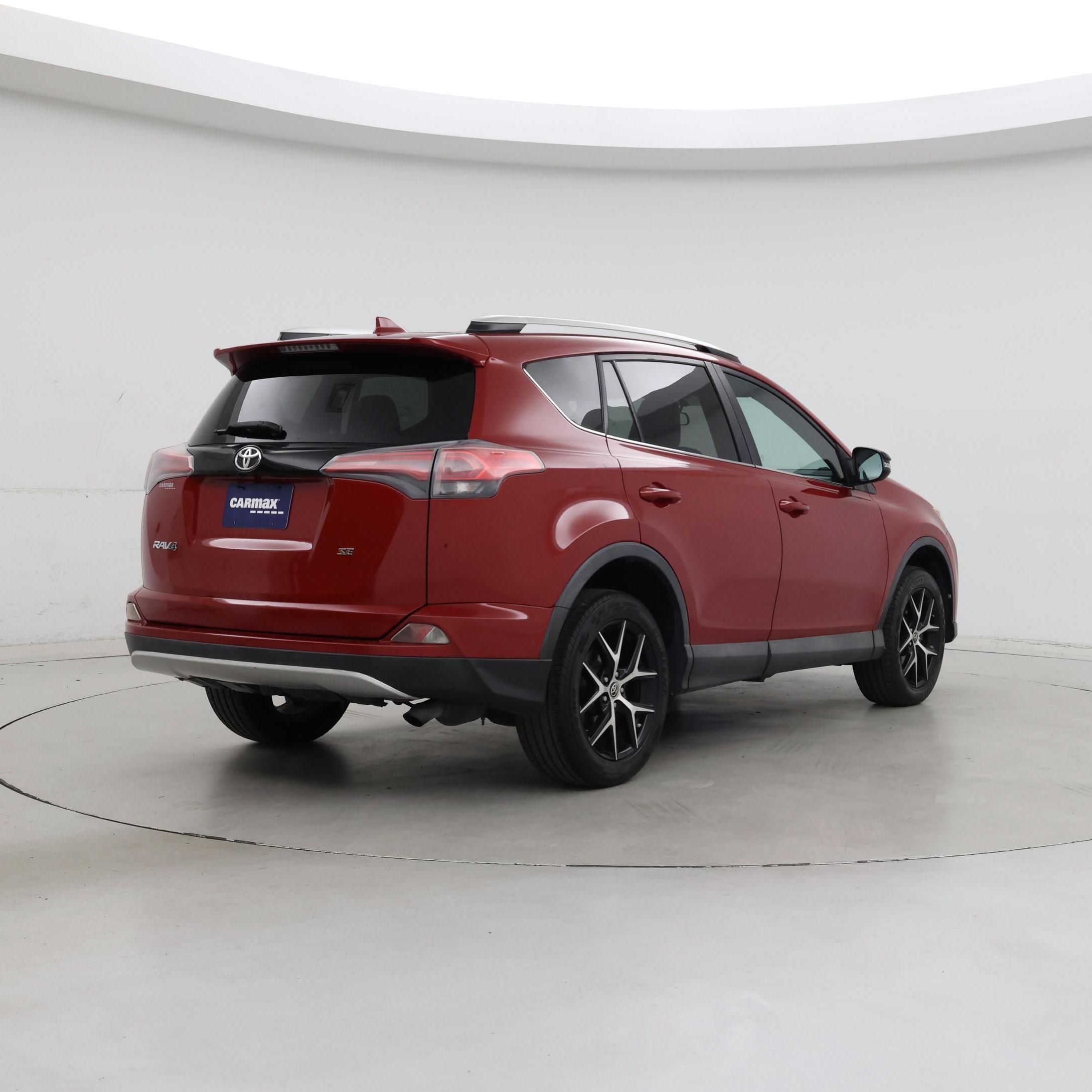 Thumbnail: 2016 Toyota RAV4 - 8