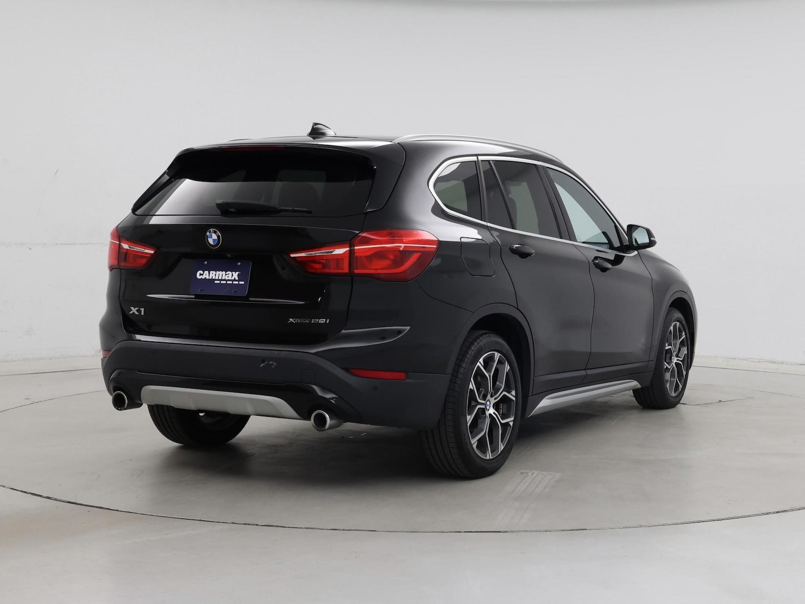 2021 BMW X1 28i - Photo 9