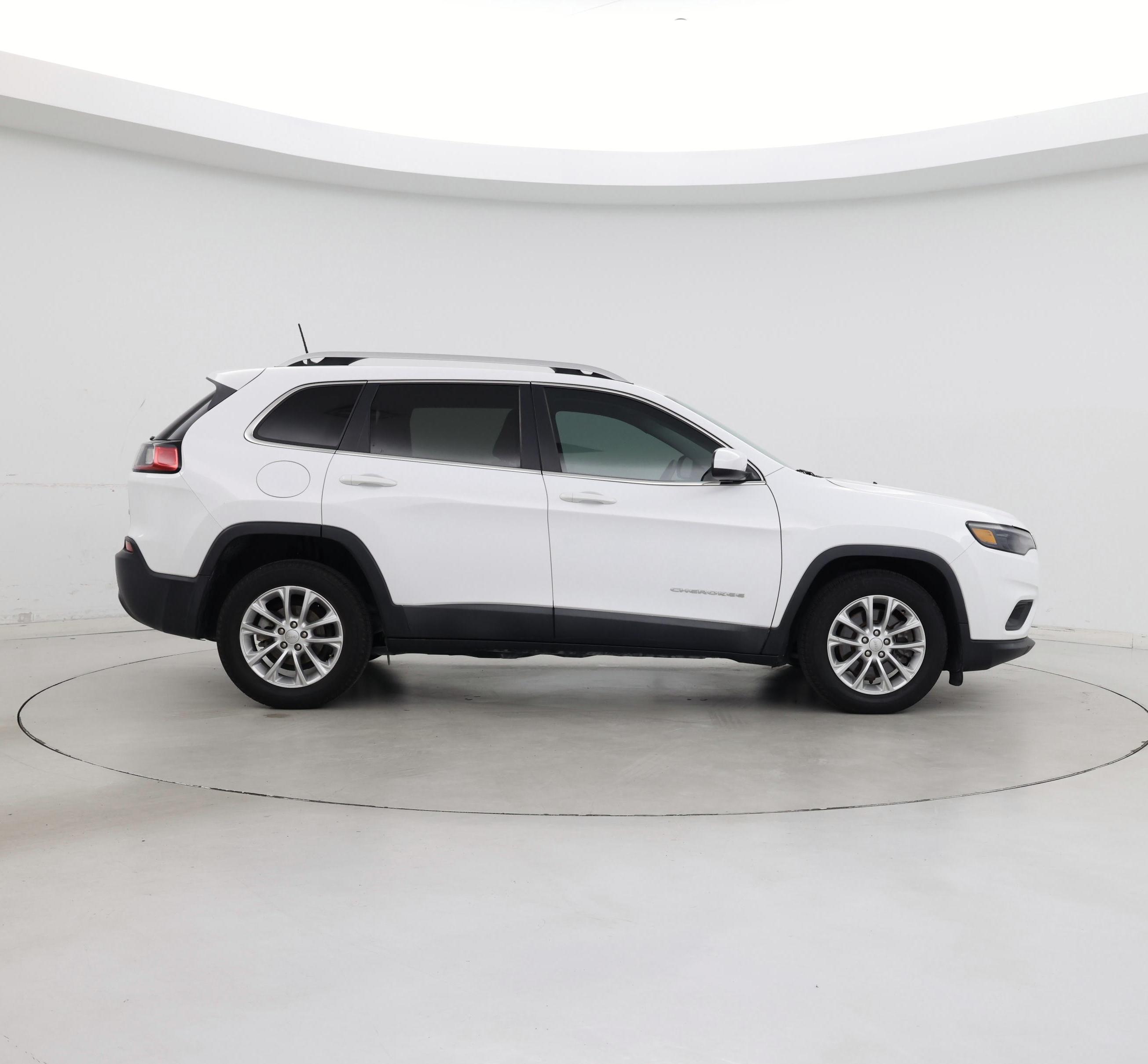 Thumbnail: 2019 Jeep Cherokee - 7