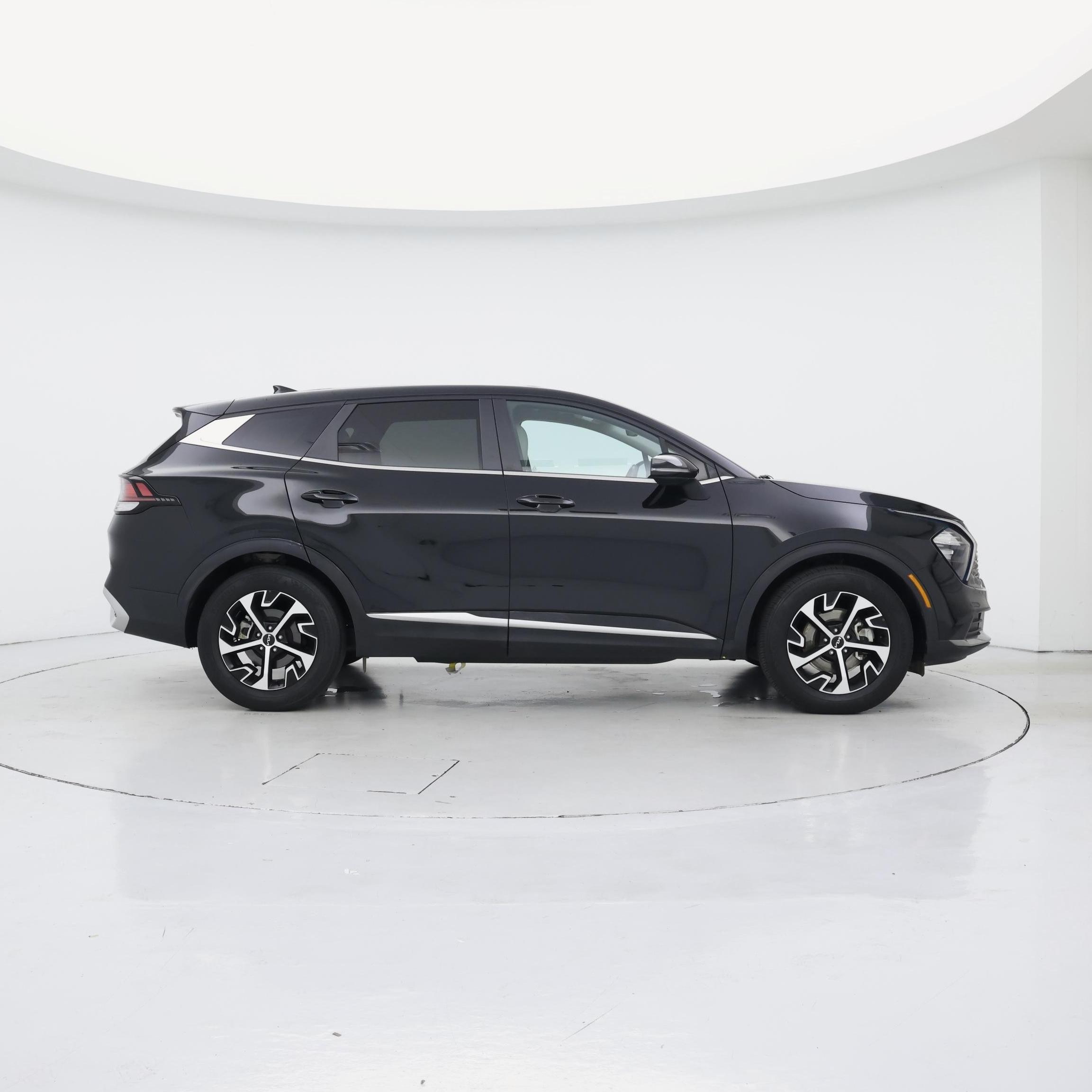 Thumbnail: 2023 Kia Sportage - 7