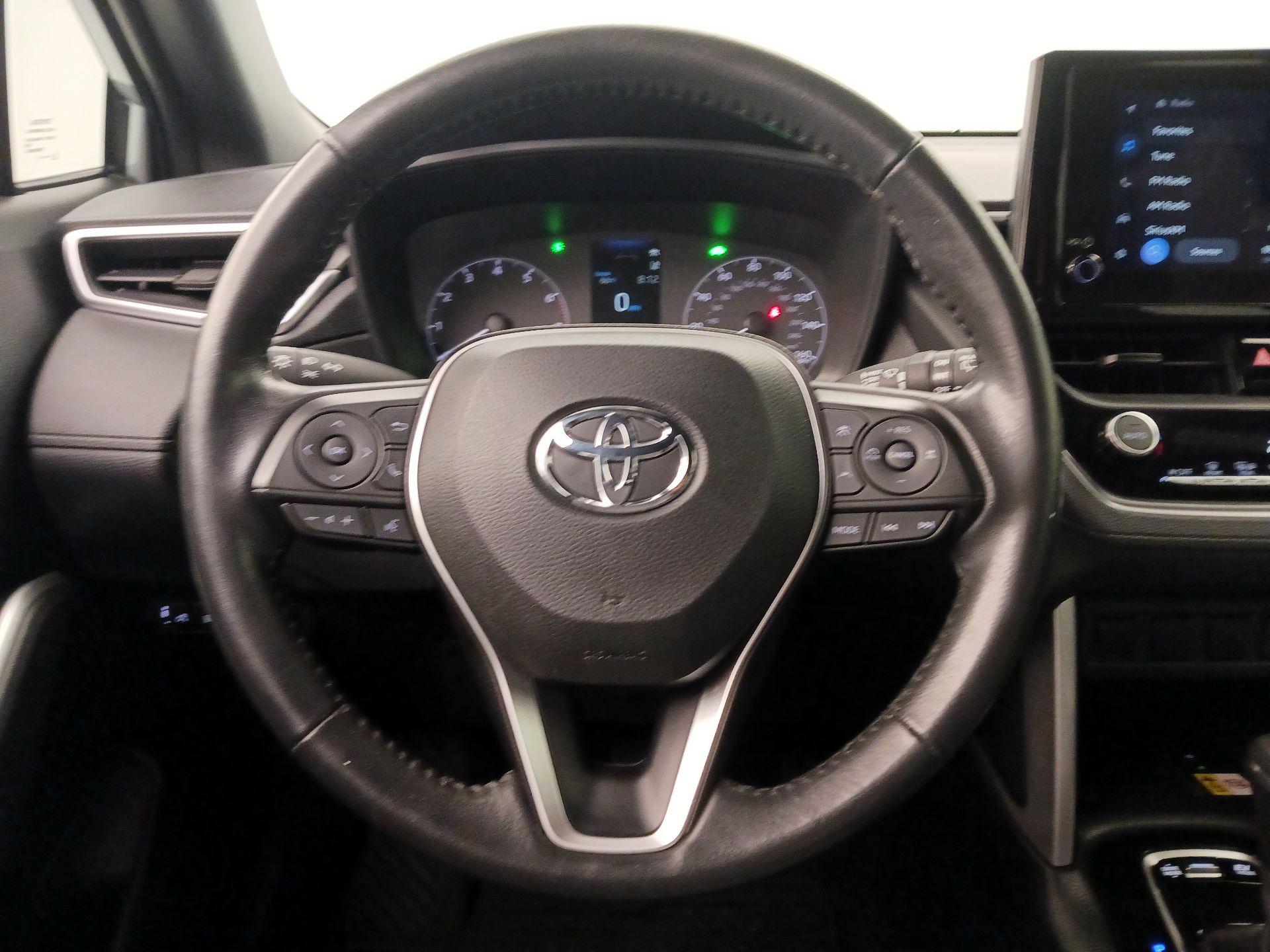 Thumbnail: 2023 Toyota Corolla Cross - 10