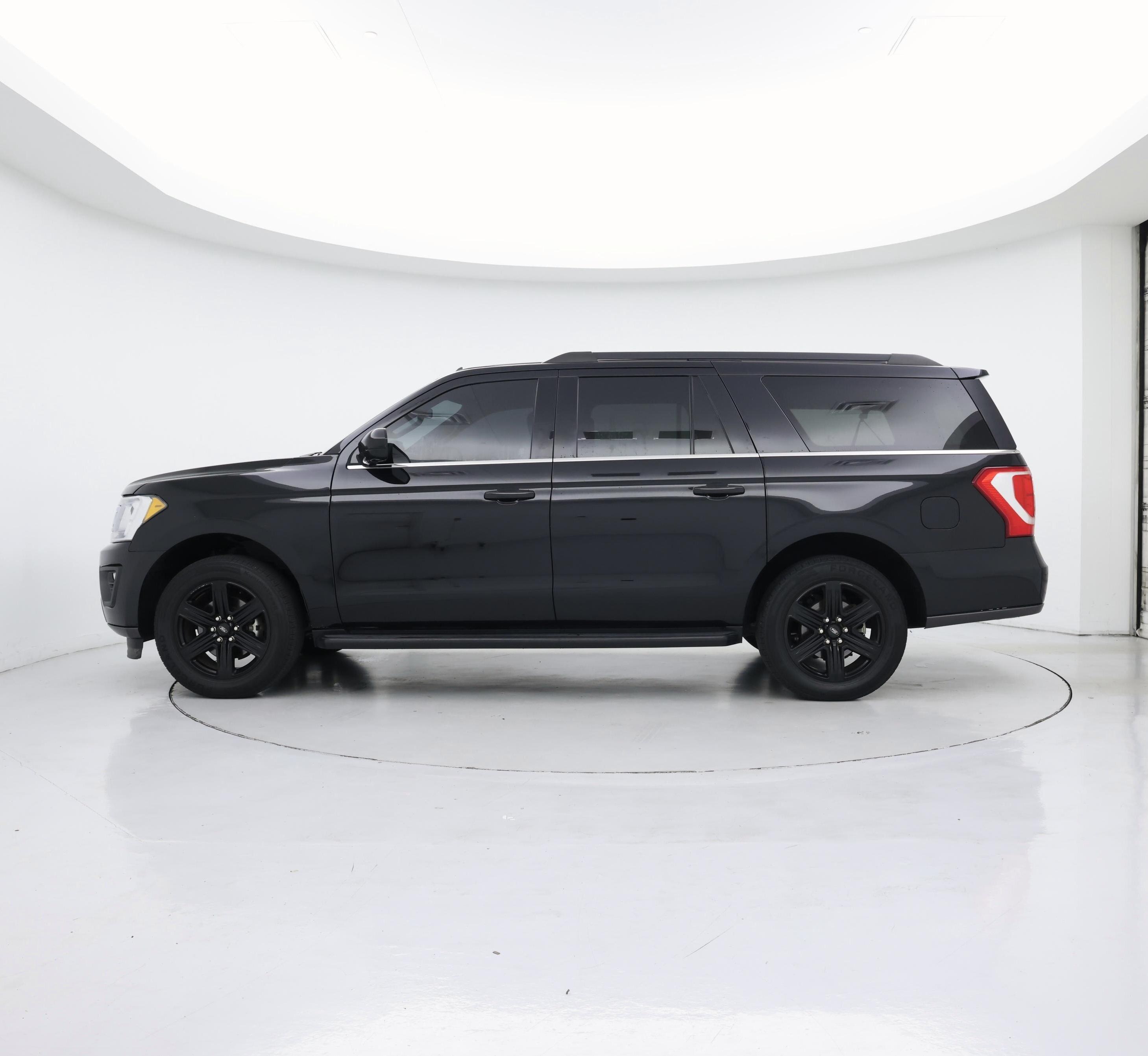 Thumbnail: 2021 Ford Expedition - 3