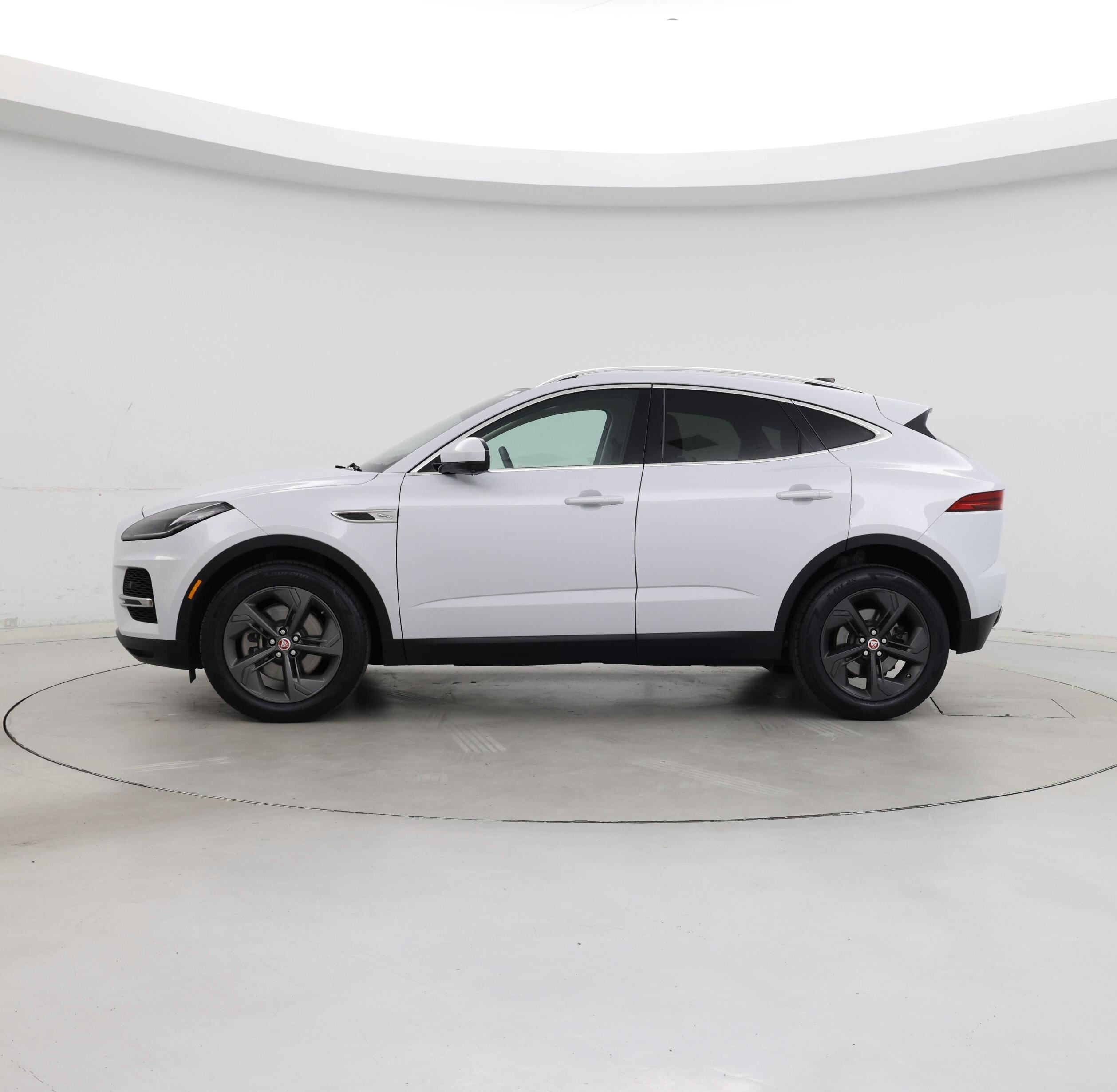 Thumbnail: 2021 Jaguar E-Pace - 3