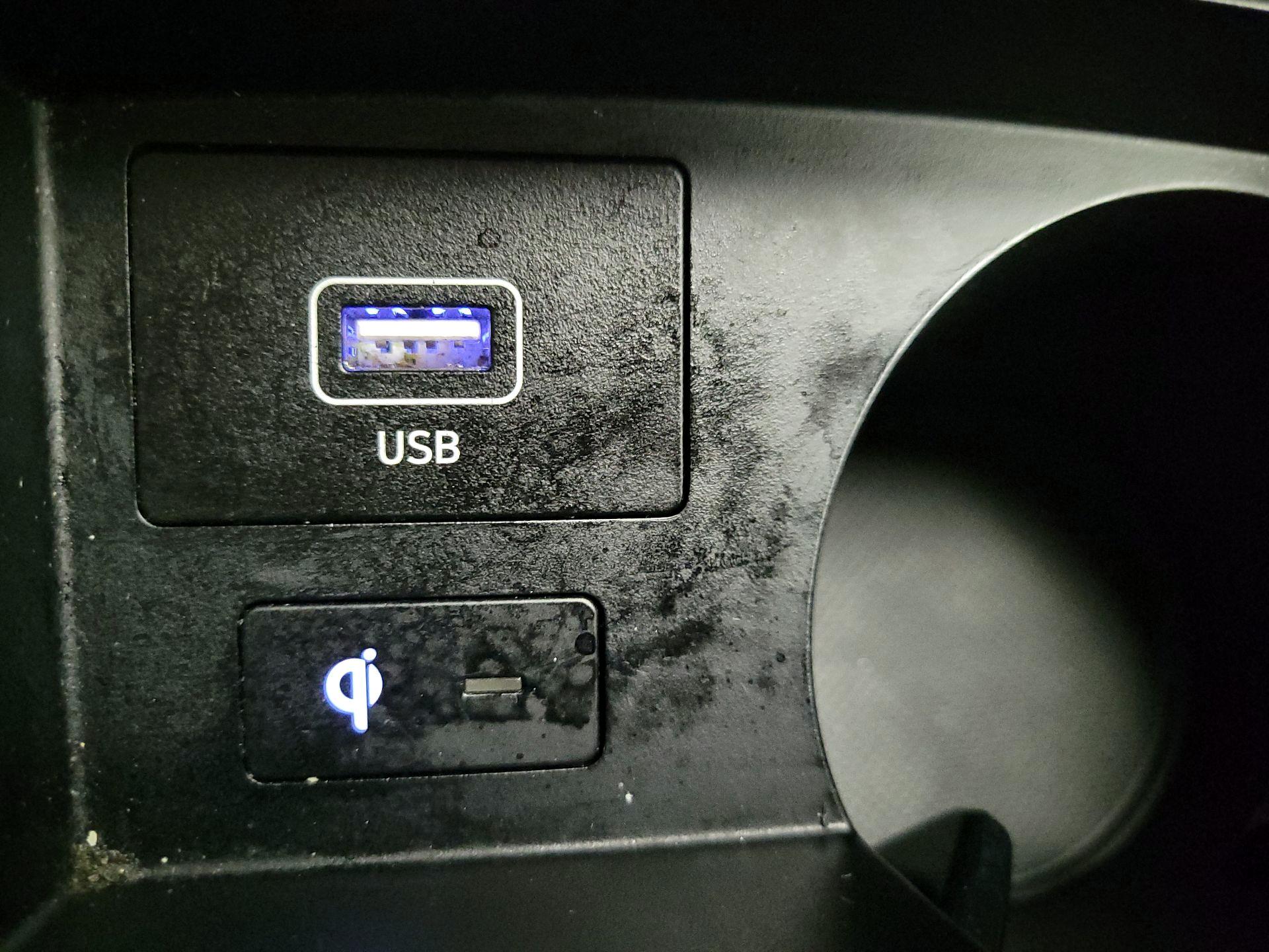 Thumbnail: 2022 Hyundai Santa Fe - 18