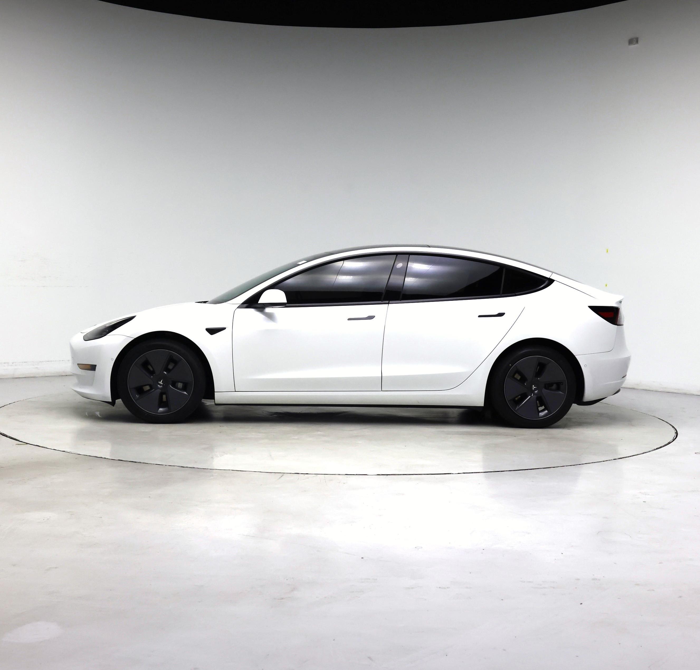 Thumbnail: 2022 Tesla Model 3 - 3
