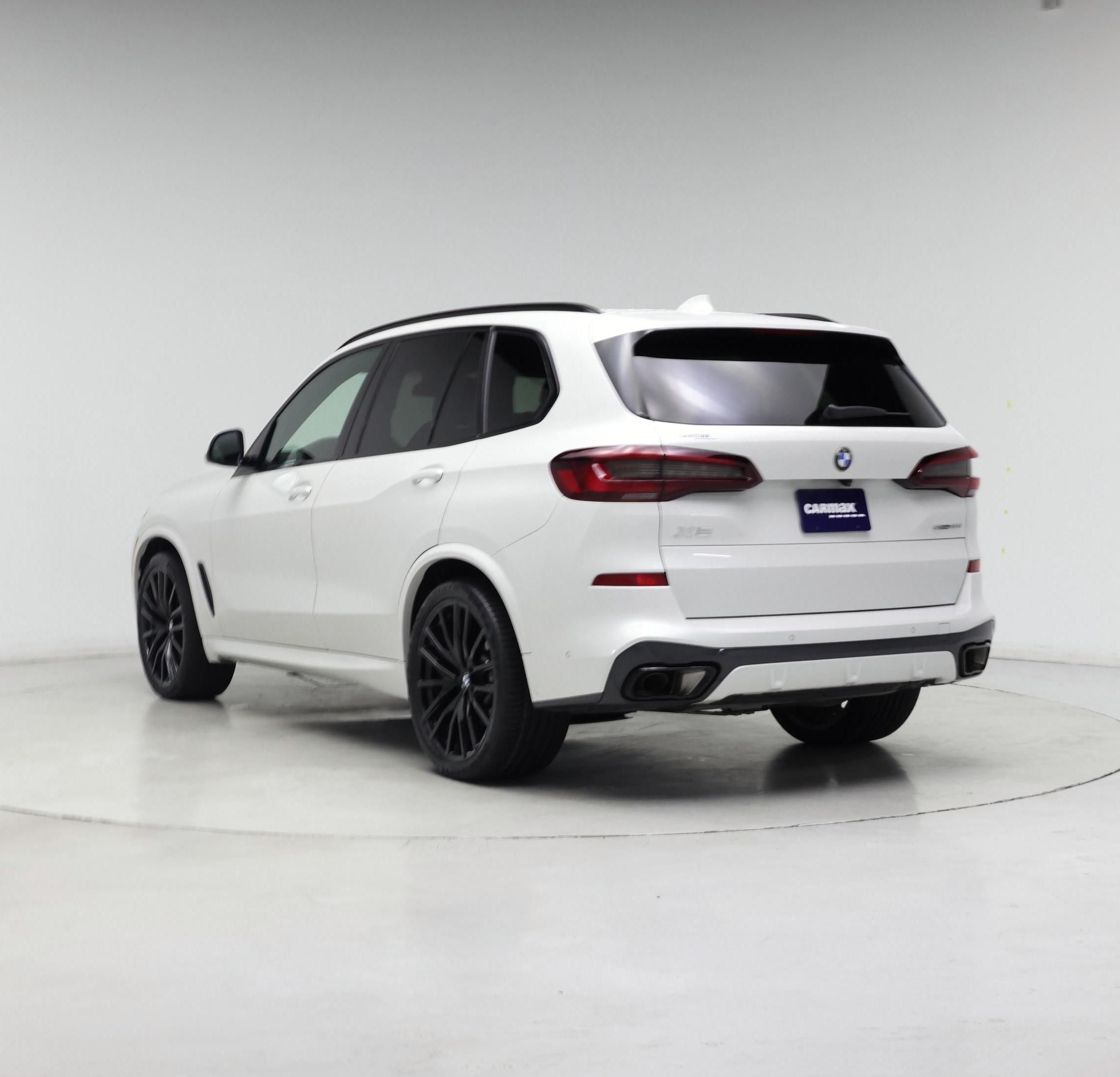 Thumbnail: 2023 BMW X5 - 2