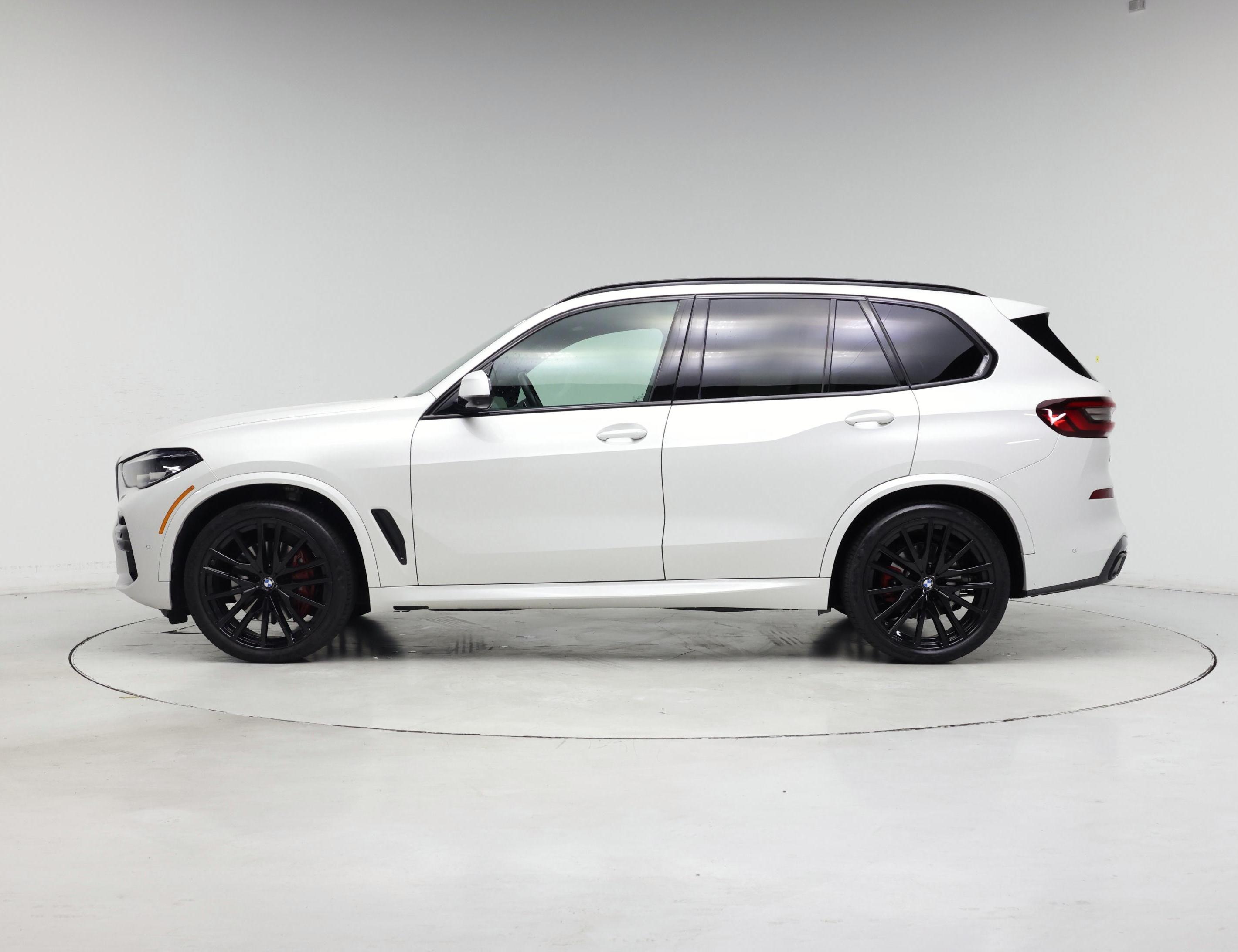 Thumbnail: 2023 BMW X5 - 3