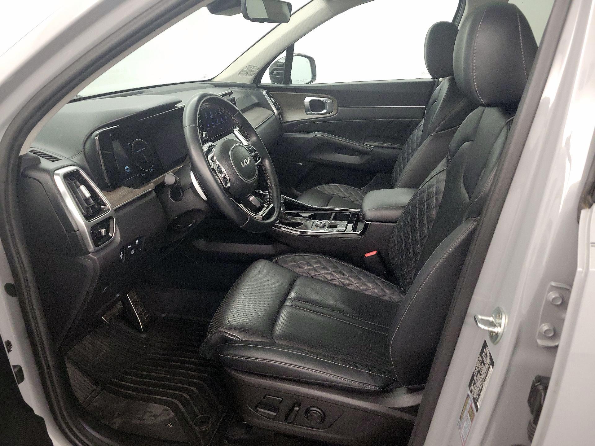 Thumbnail: 2022 Kia Sorento - 11