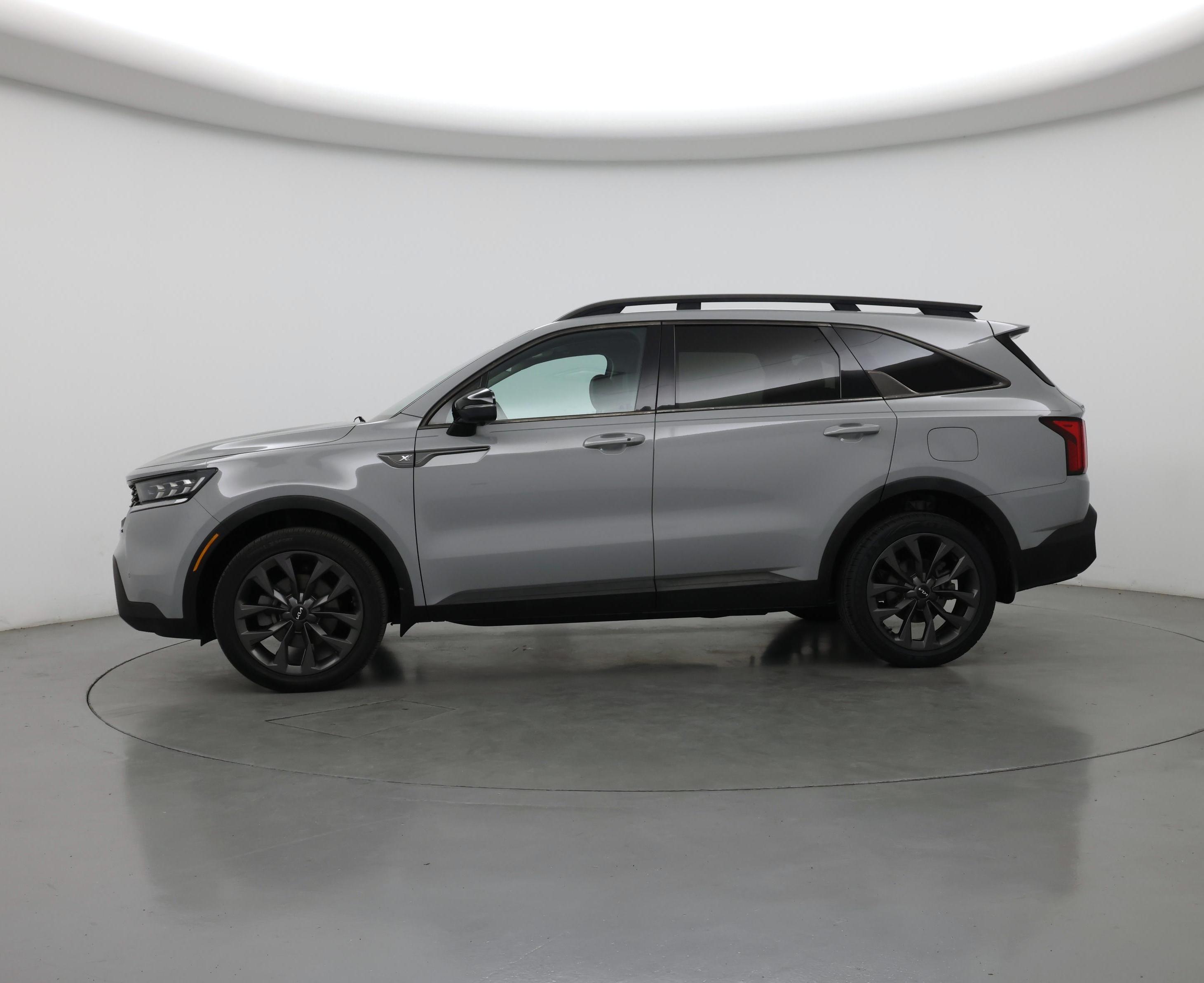 Thumbnail: 2022 Kia Sorento - 3