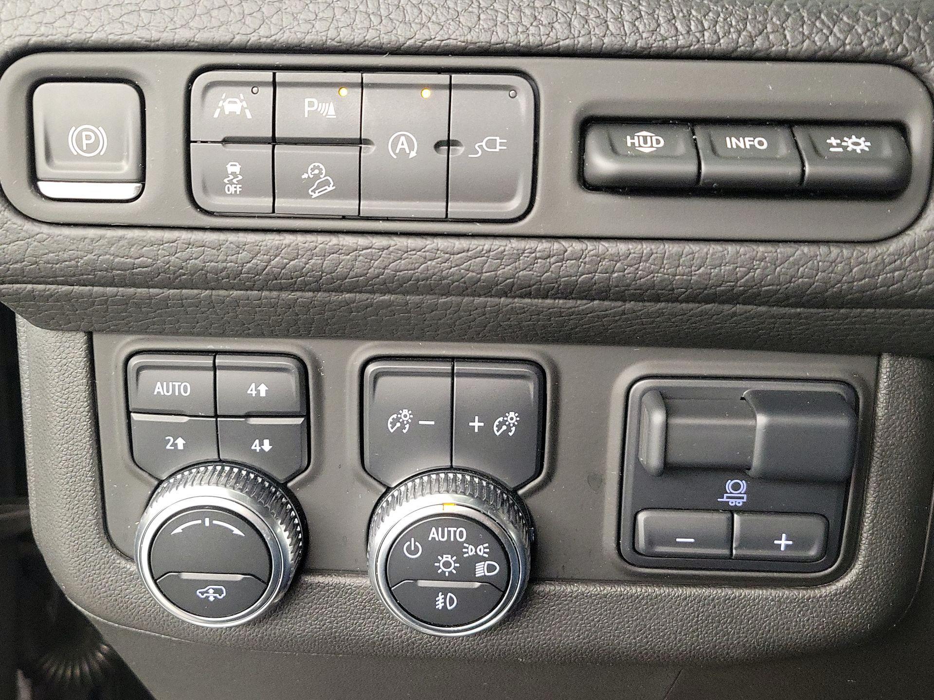 Thumbnail: 2021 GMC Yukon XL - 13