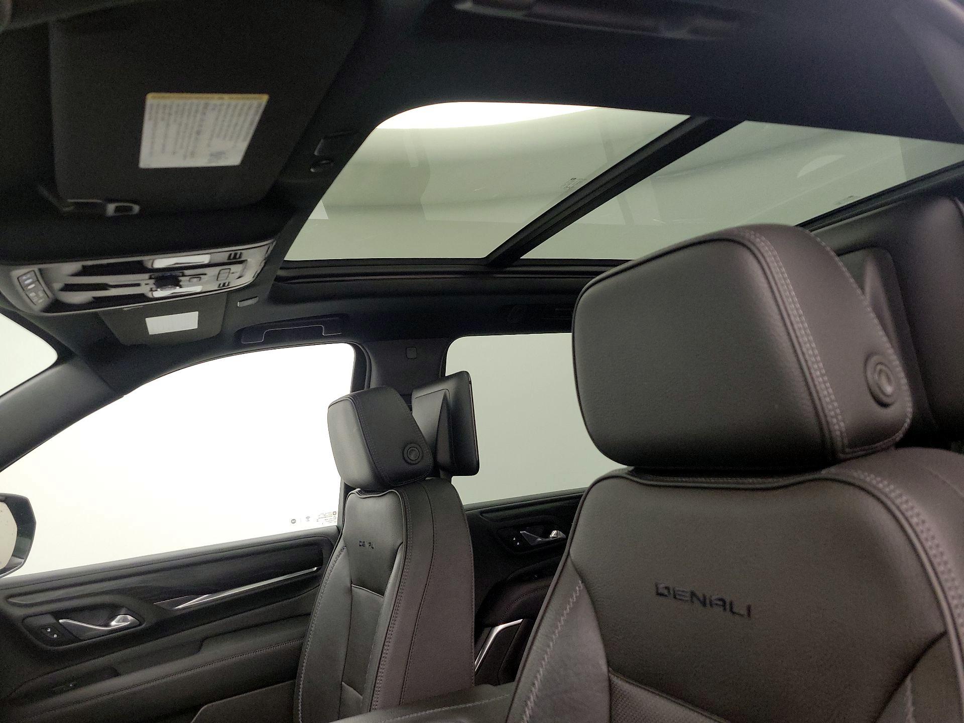 Thumbnail: 2021 GMC Yukon XL - 20